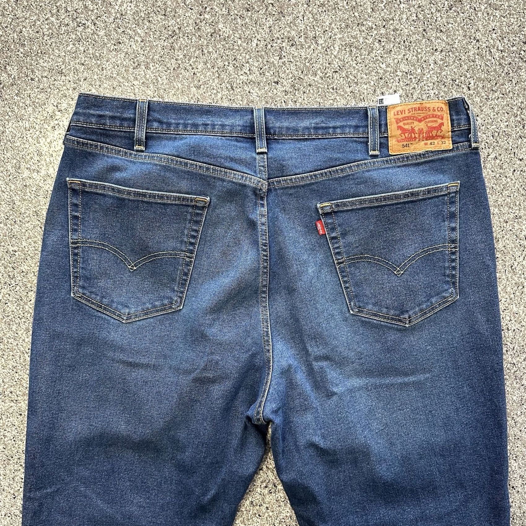 Levi's Levi's Jeans 541 Athletic Taper Men's 42x32 Medium Wash Jeans Men 42 Blue Cotton Polyester Elastane Size US 42 / EU 58 - 6 Thumbnail