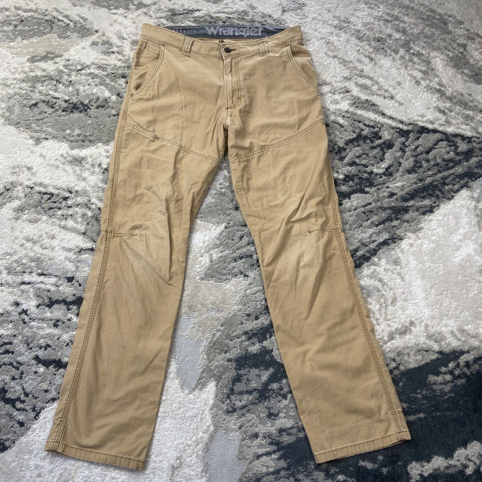 Wrangler Wrangler ATG Pants Mens 32x32 Beige Logo Cotton Straight Leg Size US 32 / EU 48 - 1 Thumbnail