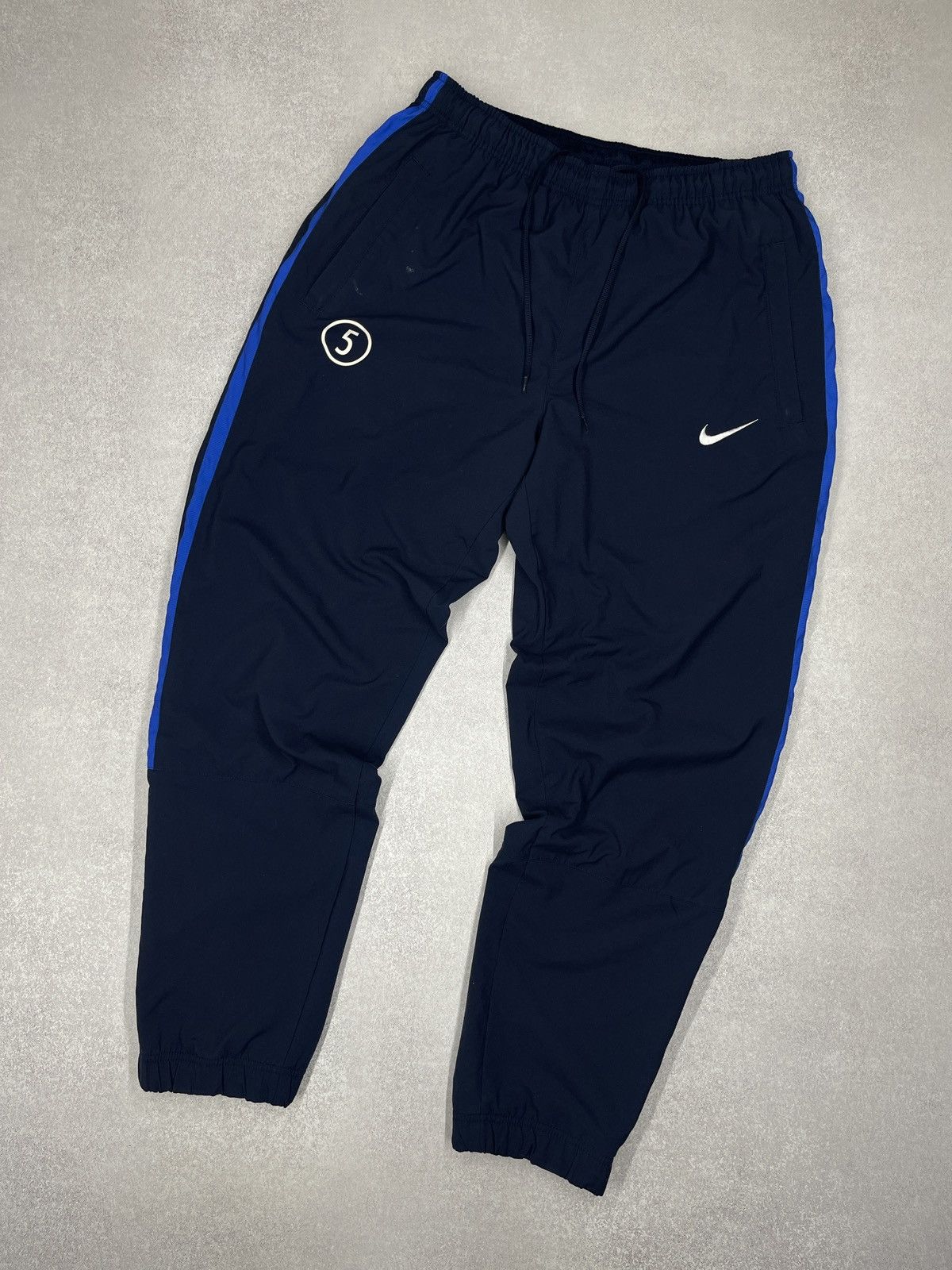 Nike Vintage Nike Nylon Sweatpants Navy Drill Y2K ACG TN Size US 34 / EU 50 - 3 Thumbnail
