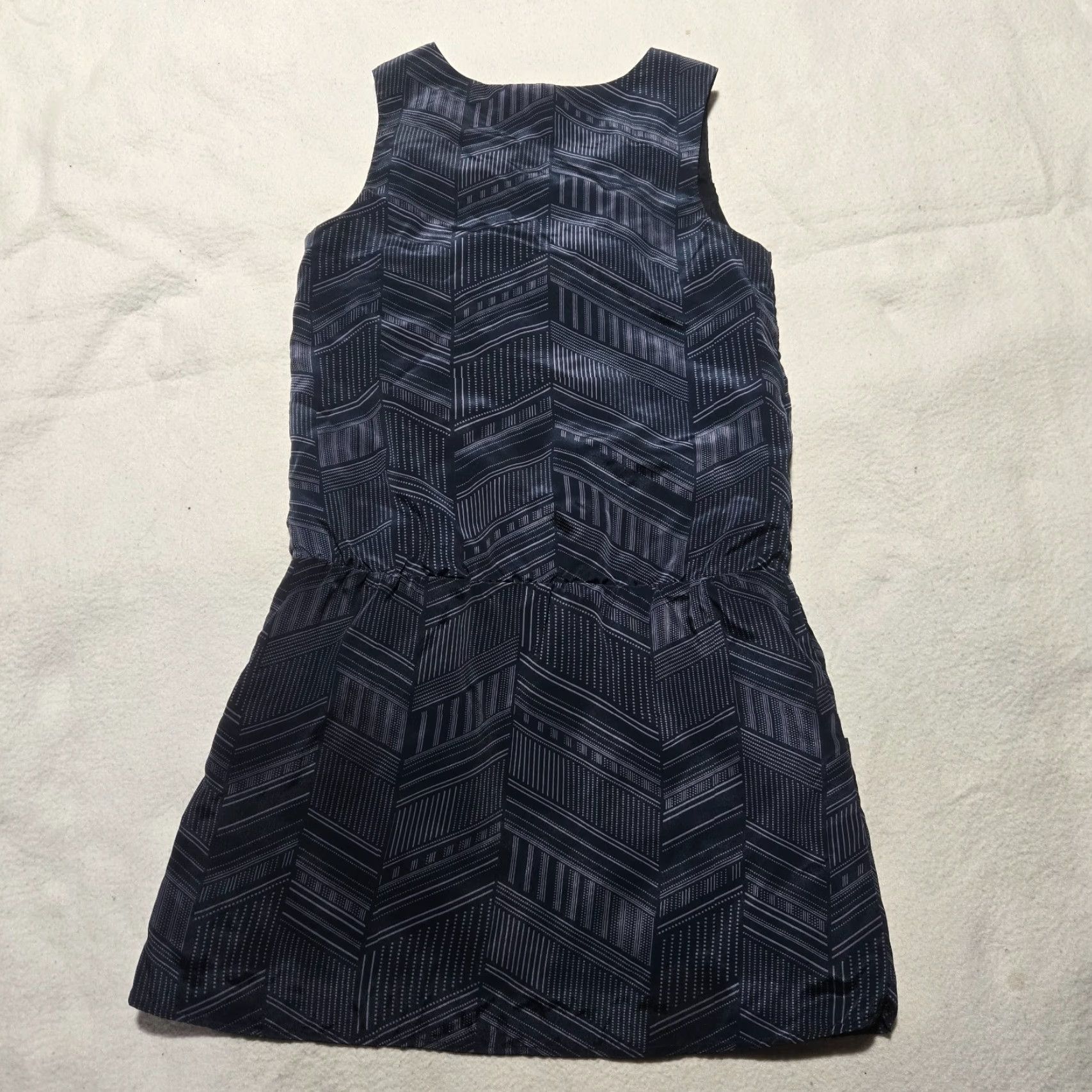 Banana Republic Banana Republic Shirt Tank Adult Women's Size 2 Navy Blue Cowl Neck Sleeveless Tanktop - Regular Fit Women’s Spring Summer Fall 2 Women Size XS / US 0-2 / IT 36-38 - 8 Thumbnail