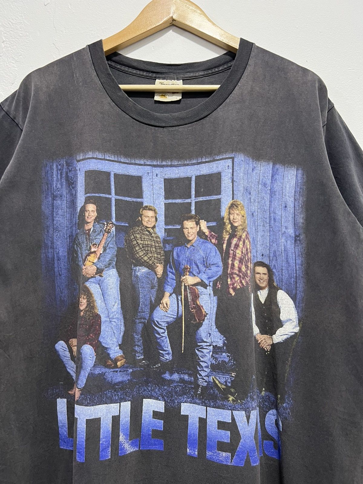 Band Tees × Vintage Vintage 90’s Little Texas Band Sunfaded Tshirt Size US L / EU 52-54 / 3 - 3 Thumbnail