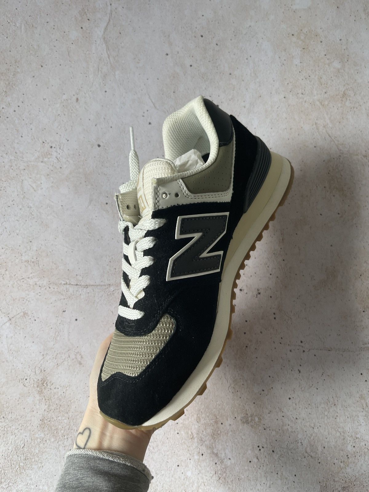 New Balance New Balance 574 Black Olive Gum Size US 7 / EU 40 - 4 Thumbnail