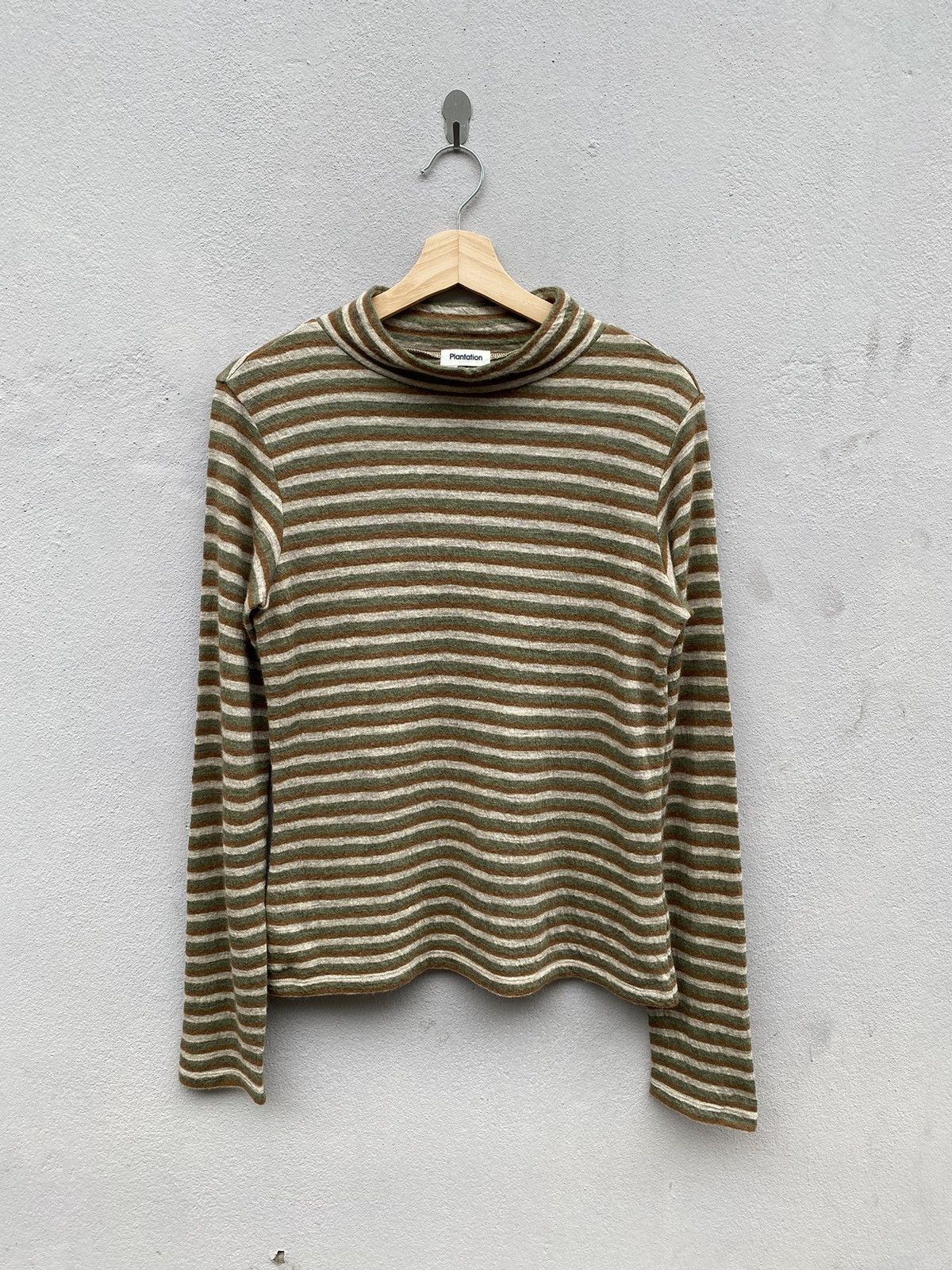 Issey Miyake Iconic Turtleneck PLANTATION by Issey Miyake Extra LS Wool Size M / US 6-8 / IT 42-44 - 1 Thumbnail