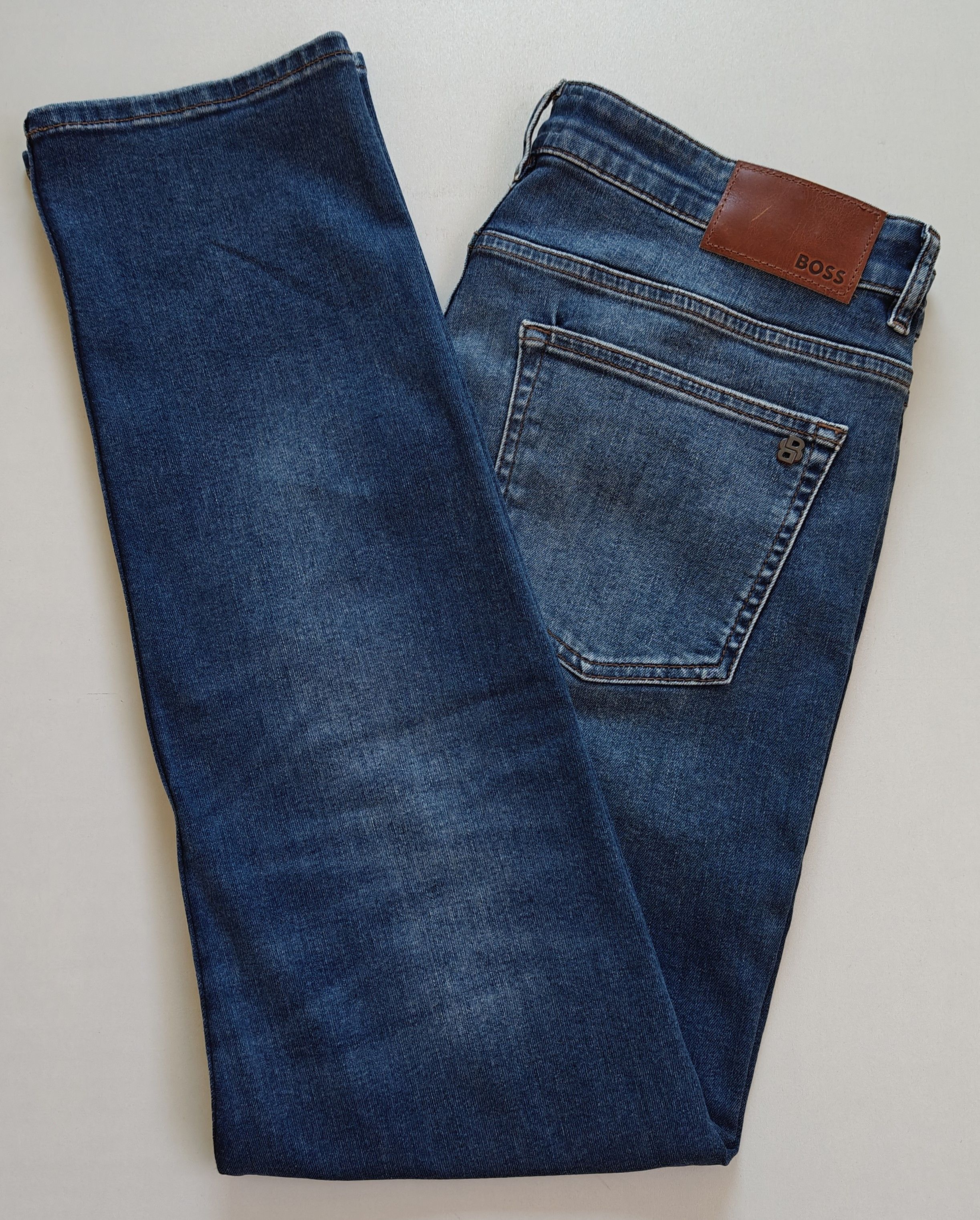 Hugo Boss HUGO BOSS DELAWARE Slim fit men's Jeans Free Shipping T/6123 Size US 34 / EU 50 - 4 Thumbnail