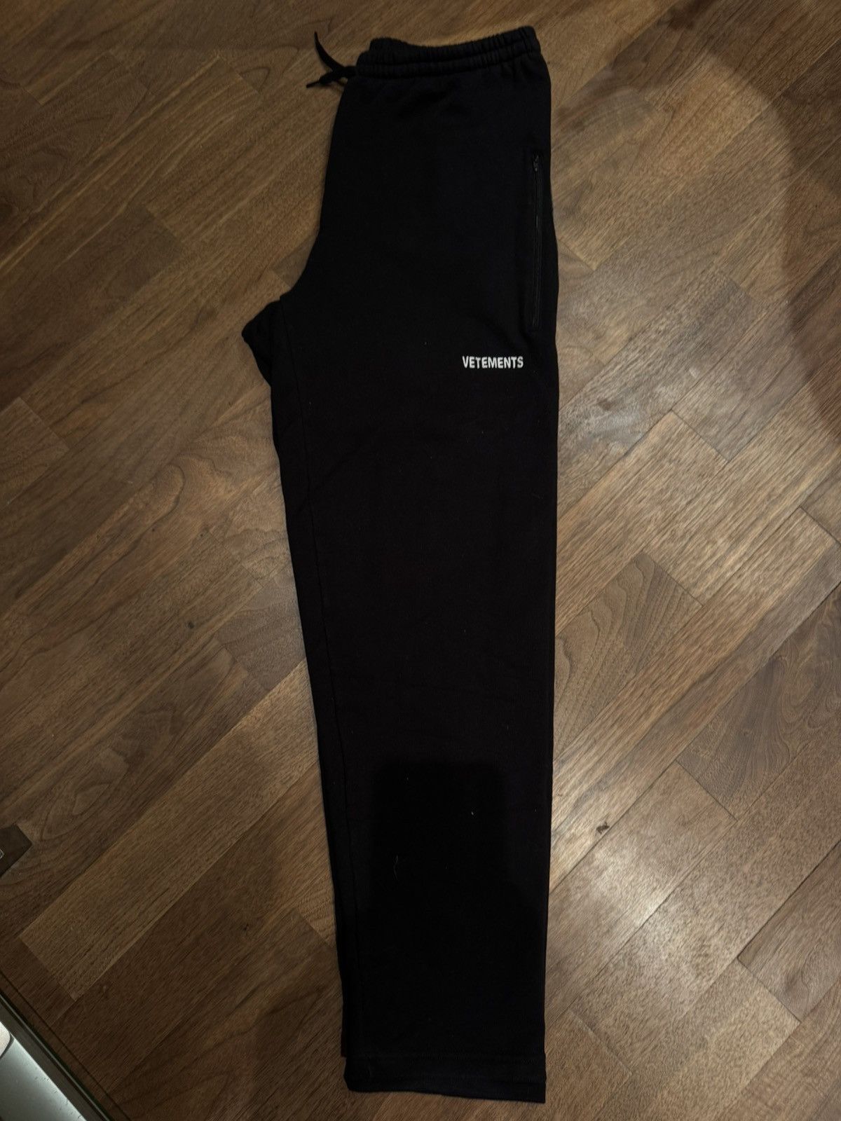Vetements Vetements sweat pants Size 32" / US 10 / IT 46 - 1 Thumbnail