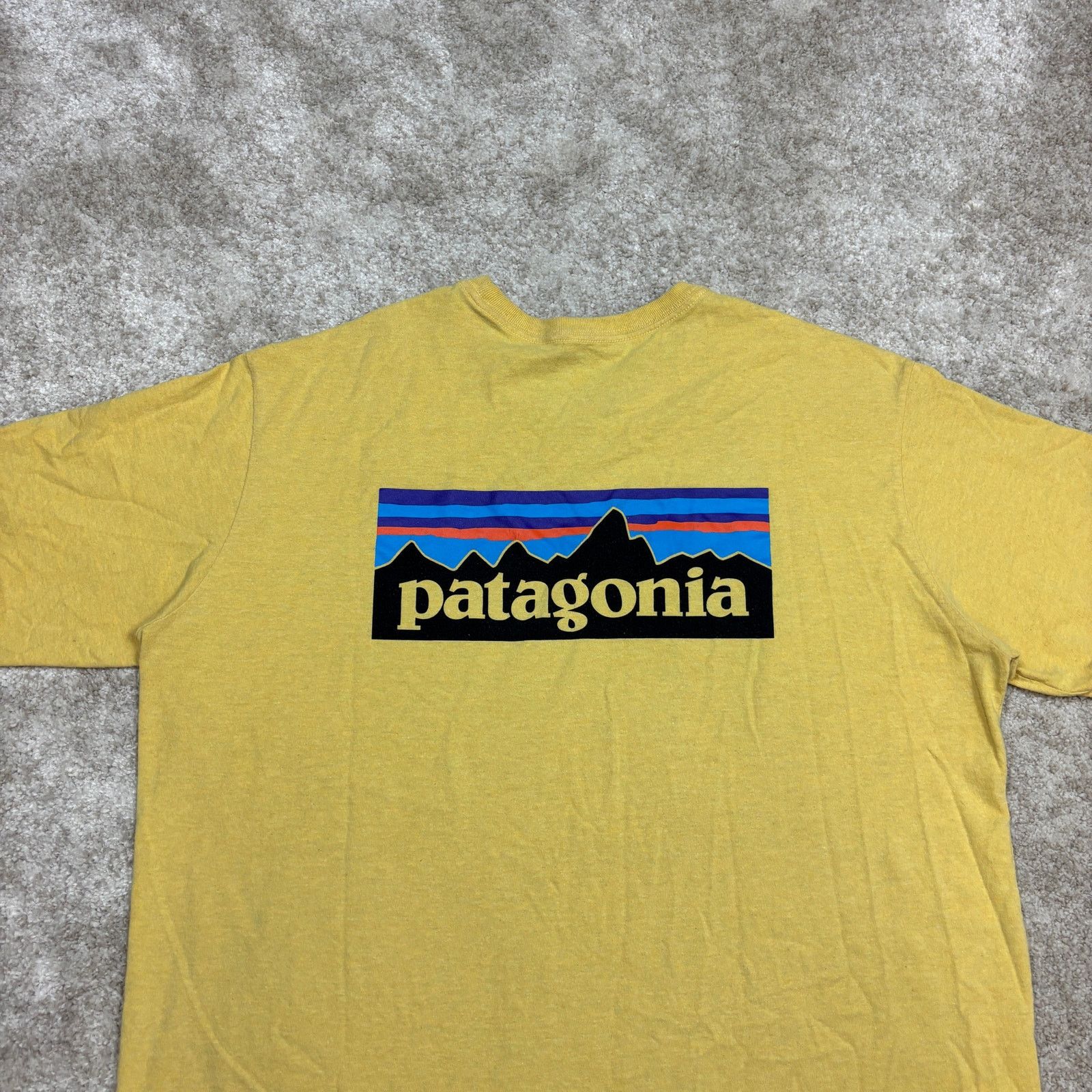 Patagonia Patagonia P-6 Logo Short Sleeve Responsibili-Tee Shirt XL Size US XL / EU 56 / 4 - 2 Thumbnail
