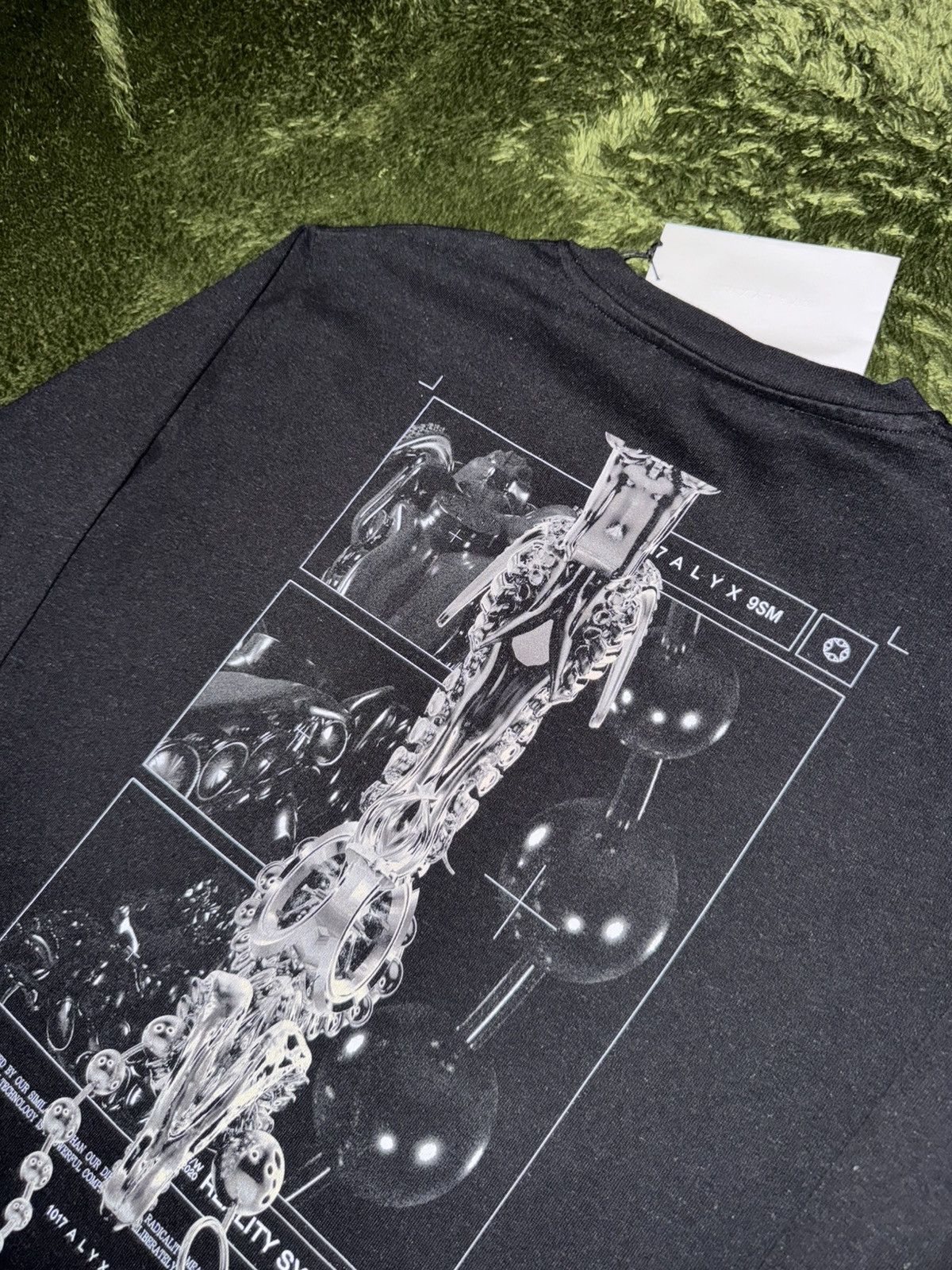 [L] 1017 ALYX 9SM Graphic Print Long Sleeve – Black