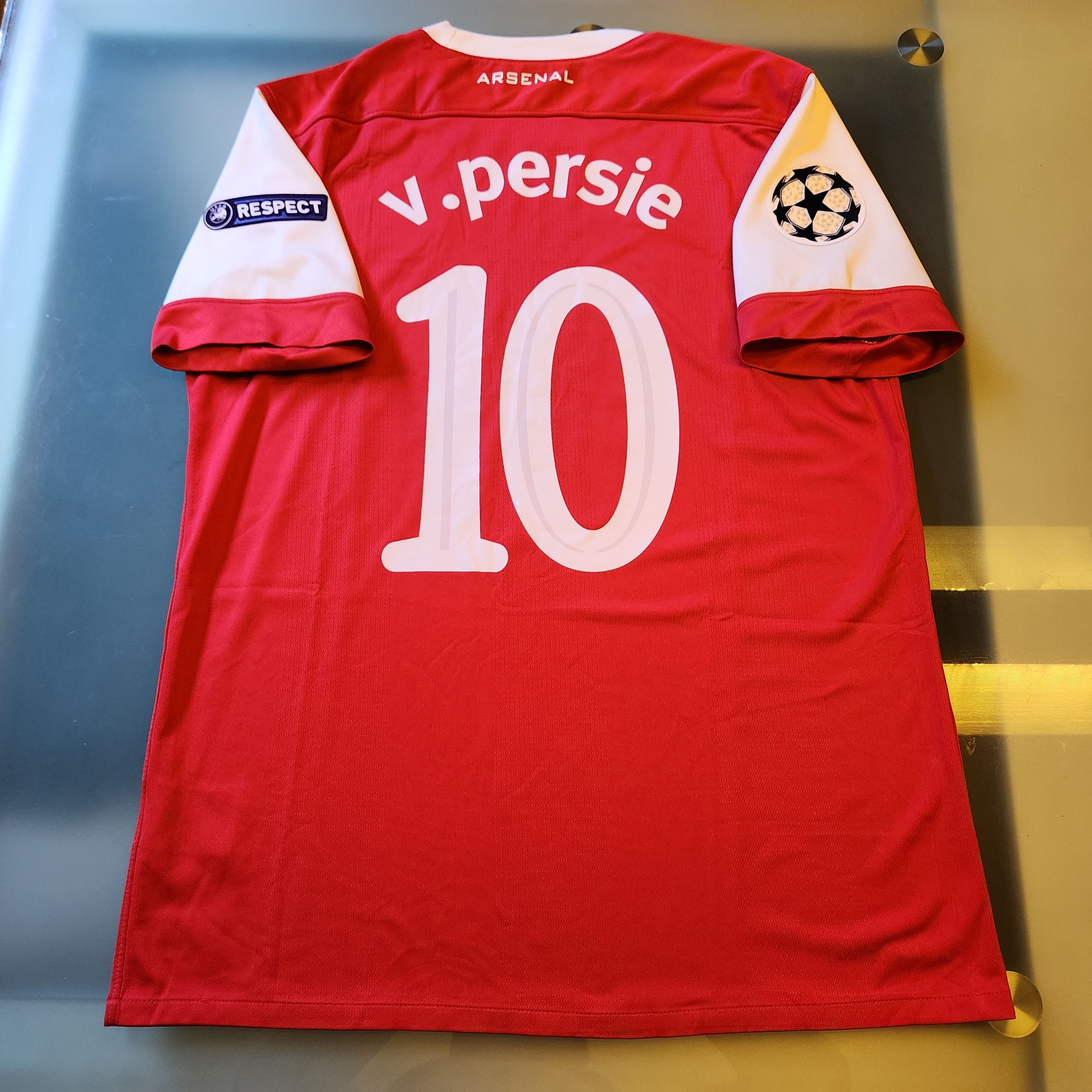 Nike Authentic Retro Arsenal van PERSIE 2010-2011 Home Jersey Size US L / EU 52-54 / 3 - 1 Thumbnail