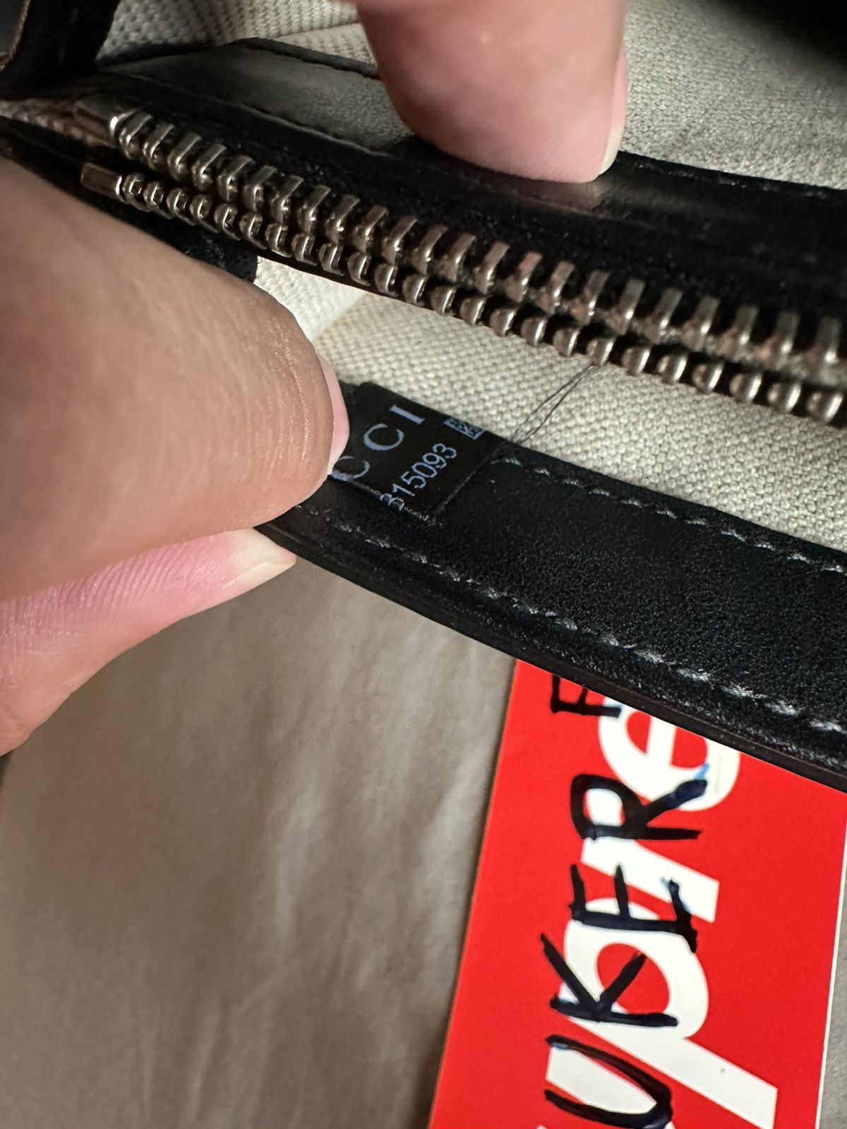 Gucci Gucci GG Embossed Messenger Bag Size ONE SIZE - 9 Thumbnail