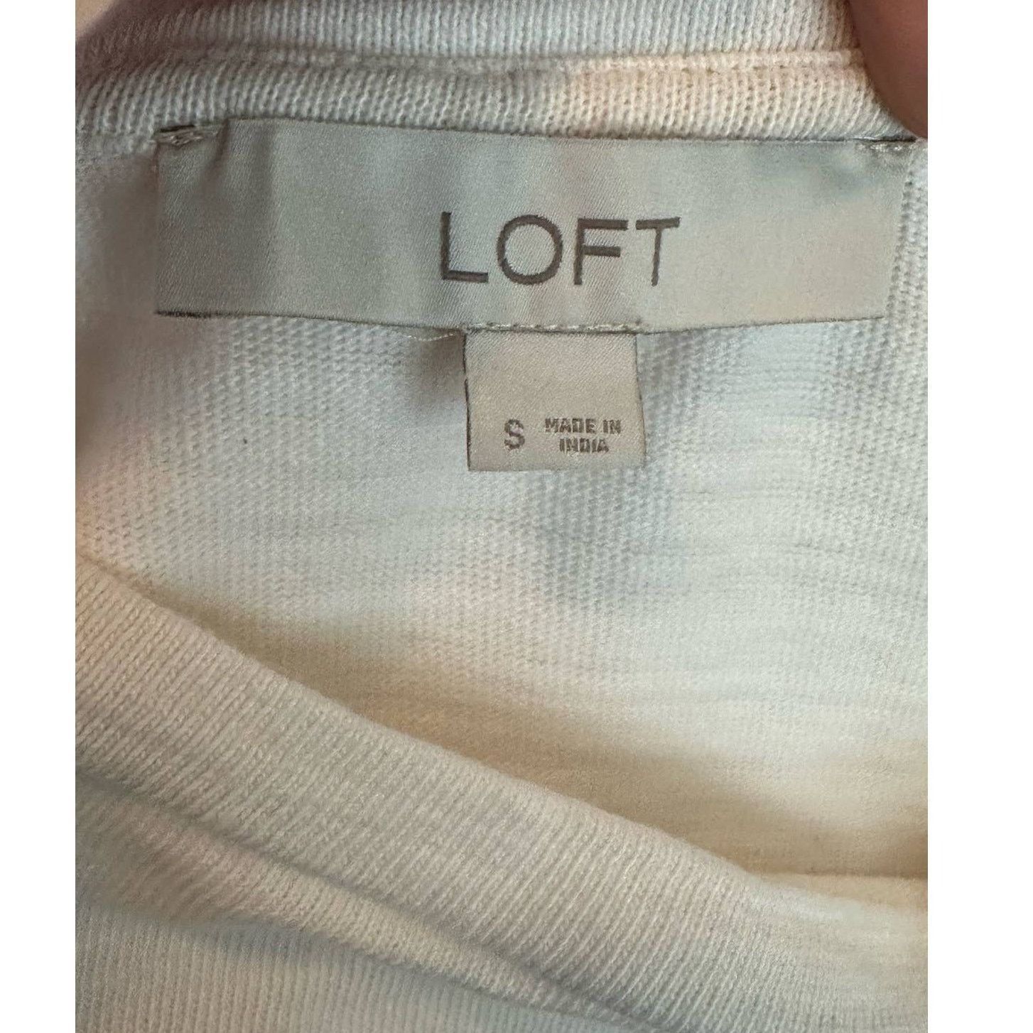 Loft Loft off white floral embroidered knit top size small Size S / US 4 / IT 40 - 3 Thumbnail