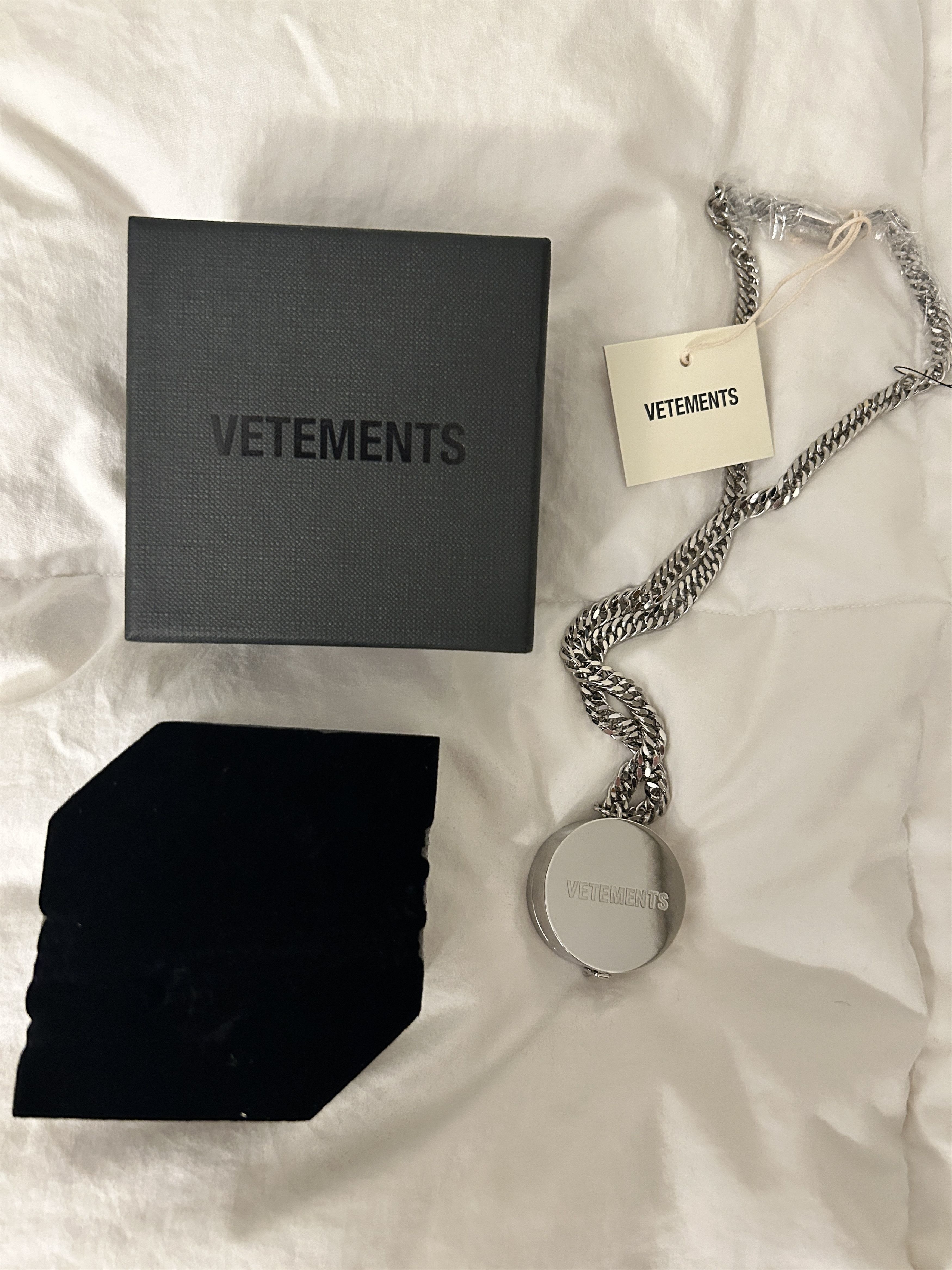 Vetements Grinder necklace silver pendant logo Size ONE SIZE - 6 Thumbnail