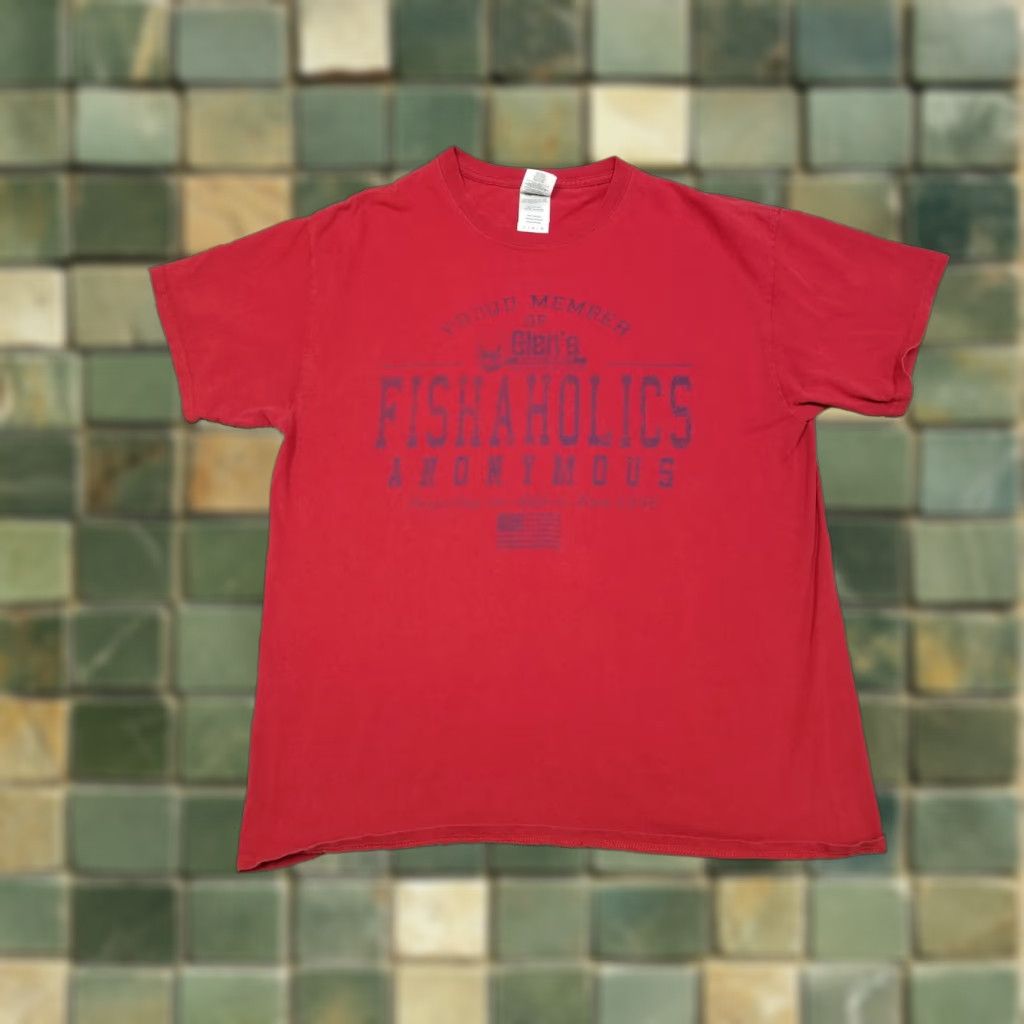 Gildan VINTAGE Fishing T Shirt Mens Large Red Fishaholics Anonymous Glens Army Navy Store TEE Size US L / EU 52-54 / 3 - 1 Thumbnail