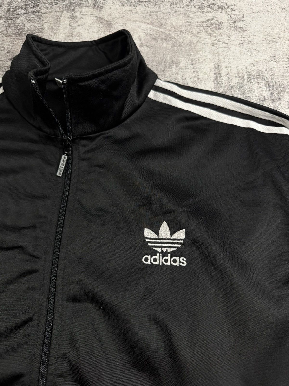 Adidas Vintage Adidas Original Y2K Retro Black Logo Track Activewear Zip Light Jacket Size US M / EU 48-50 / 2 - 7 Thumbnail