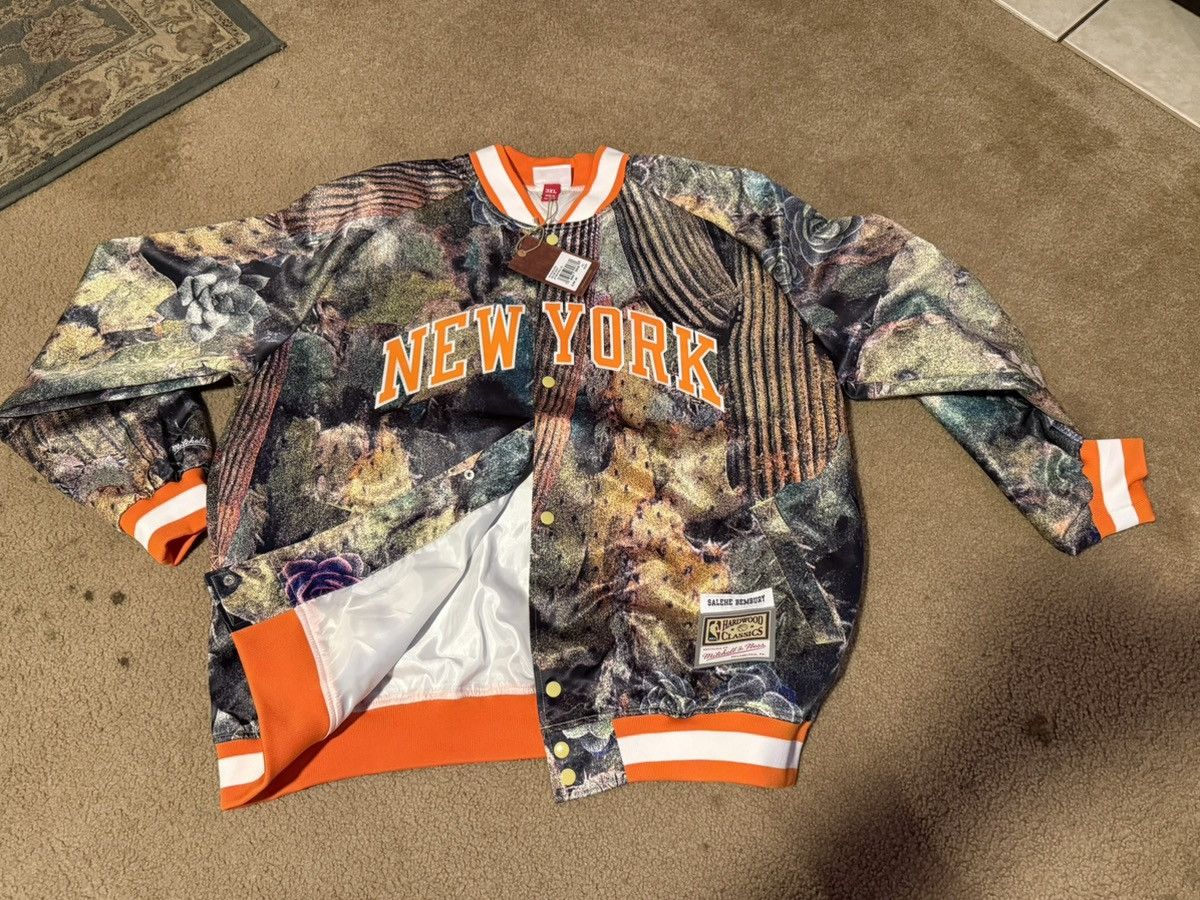 Salehe Bembury Salehe Bembury X Mitchell and Ness Knicks Jacket 2XL XXL Size US XXL / EU 58 / 5 - 1 Thumbnail