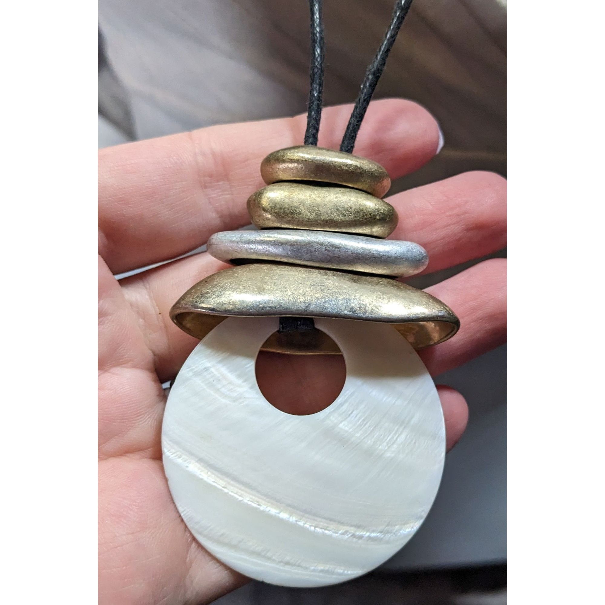 Other Bella And Jack Brutalist Mother Of Pearl And Metal Pendant N Size ONE SIZE - 6 Thumbnail