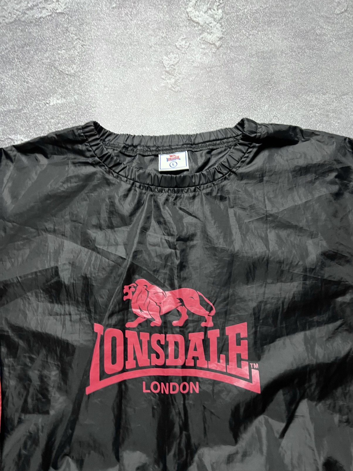 Lonsdale Vintage Lonsdale Nylon Sweatshirt Long Sleeve Big Logo L Size US L / EU 52-54 / 3 - 2 Thumbnail