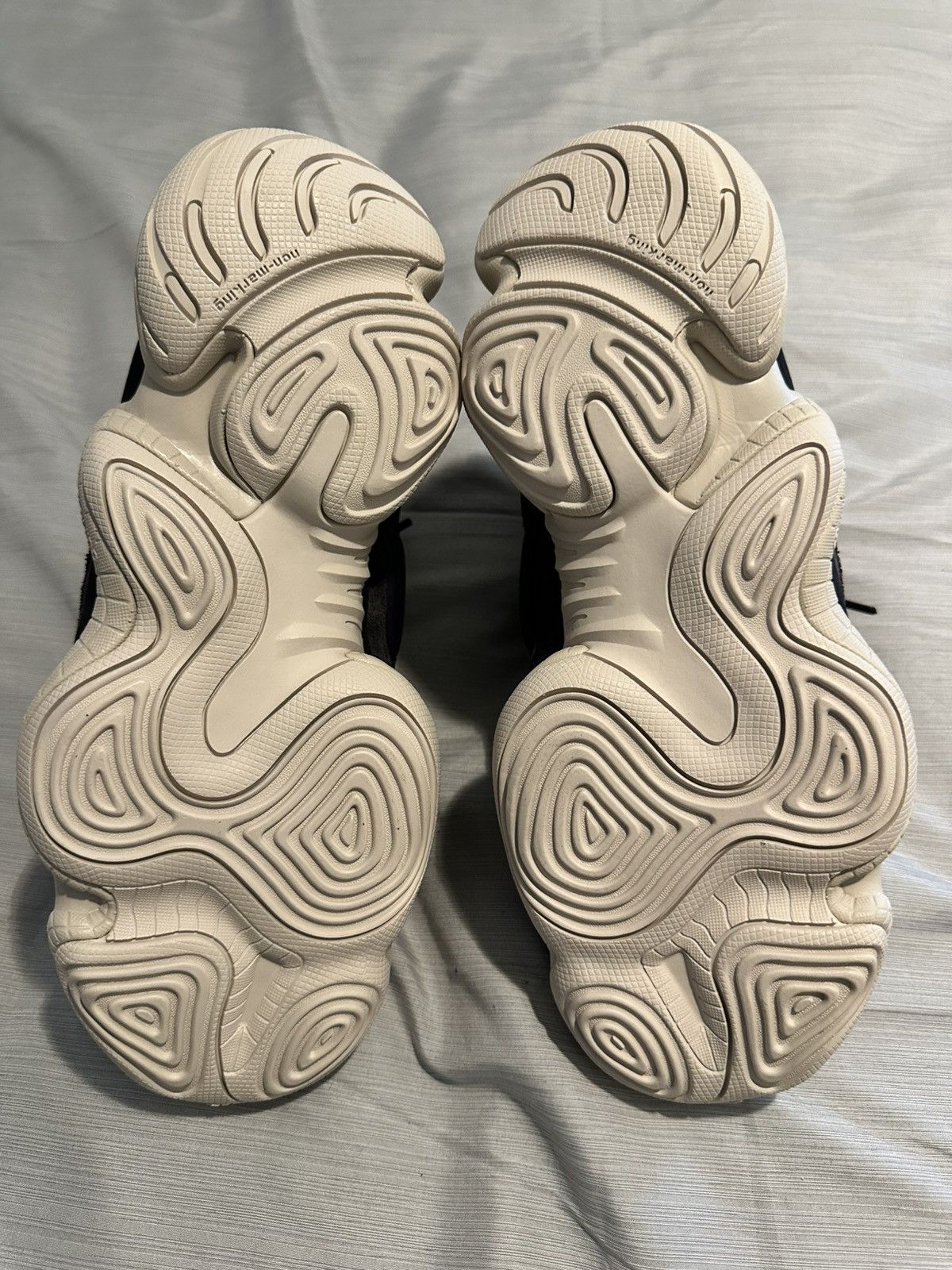Adidas × Kanye West Yeezy 500 Size US 10 / EU 43 - 4 Thumbnail