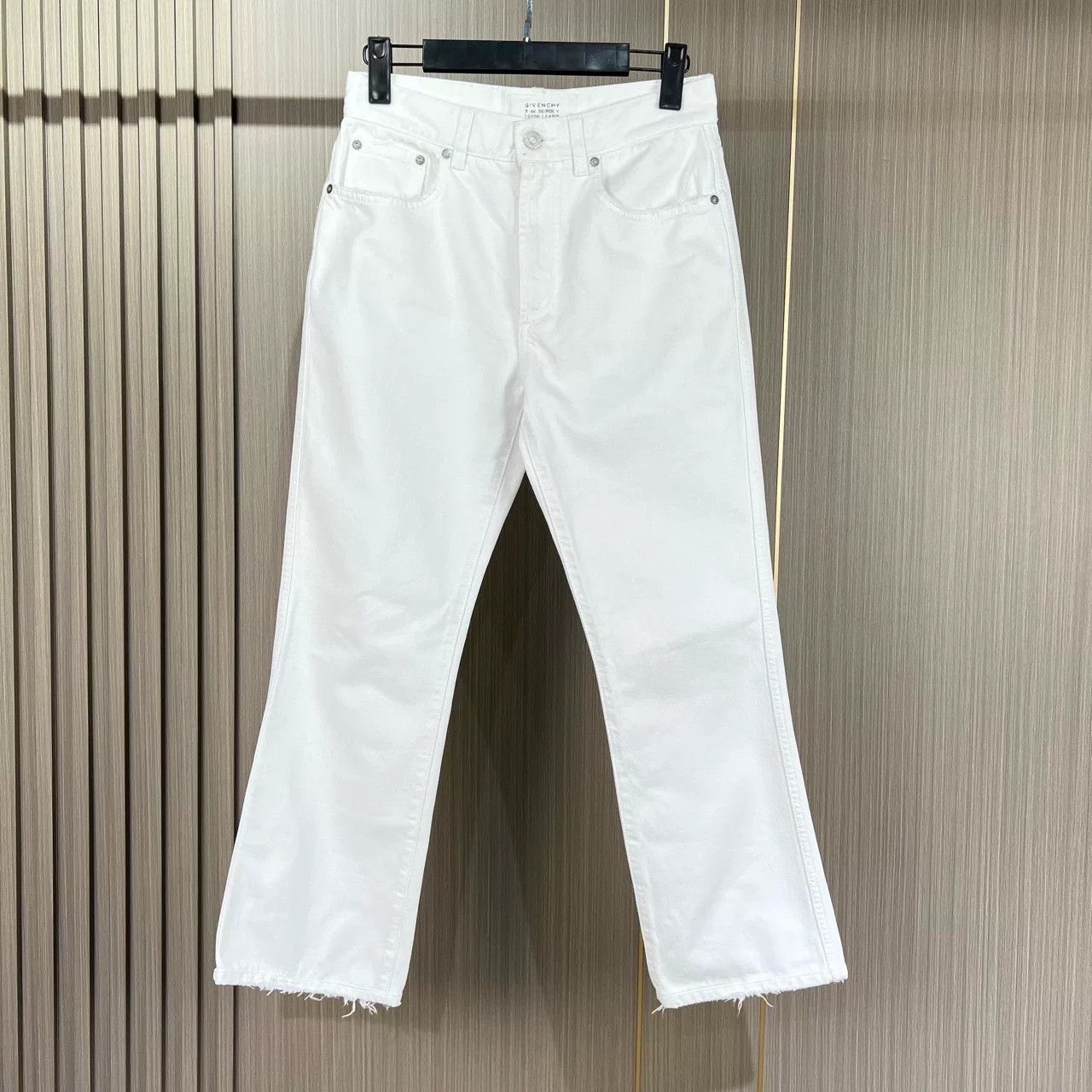 Givenchy Givenchy White Distressed Denim Trousers Size 38" / US 16 / IT 52 - 1 Thumbnail