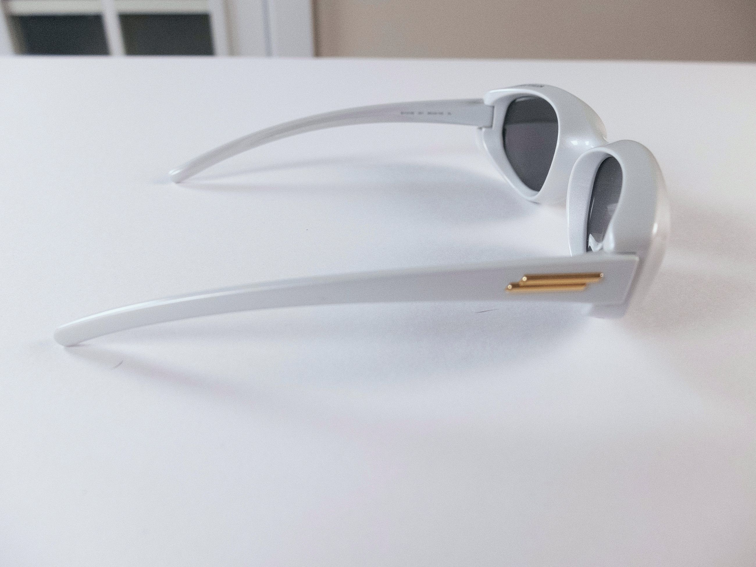 Bottega Veneta BOTTEGA VENETA Arch white oval injection sunglasses Size ONE SIZE - 5 Thumbnail
