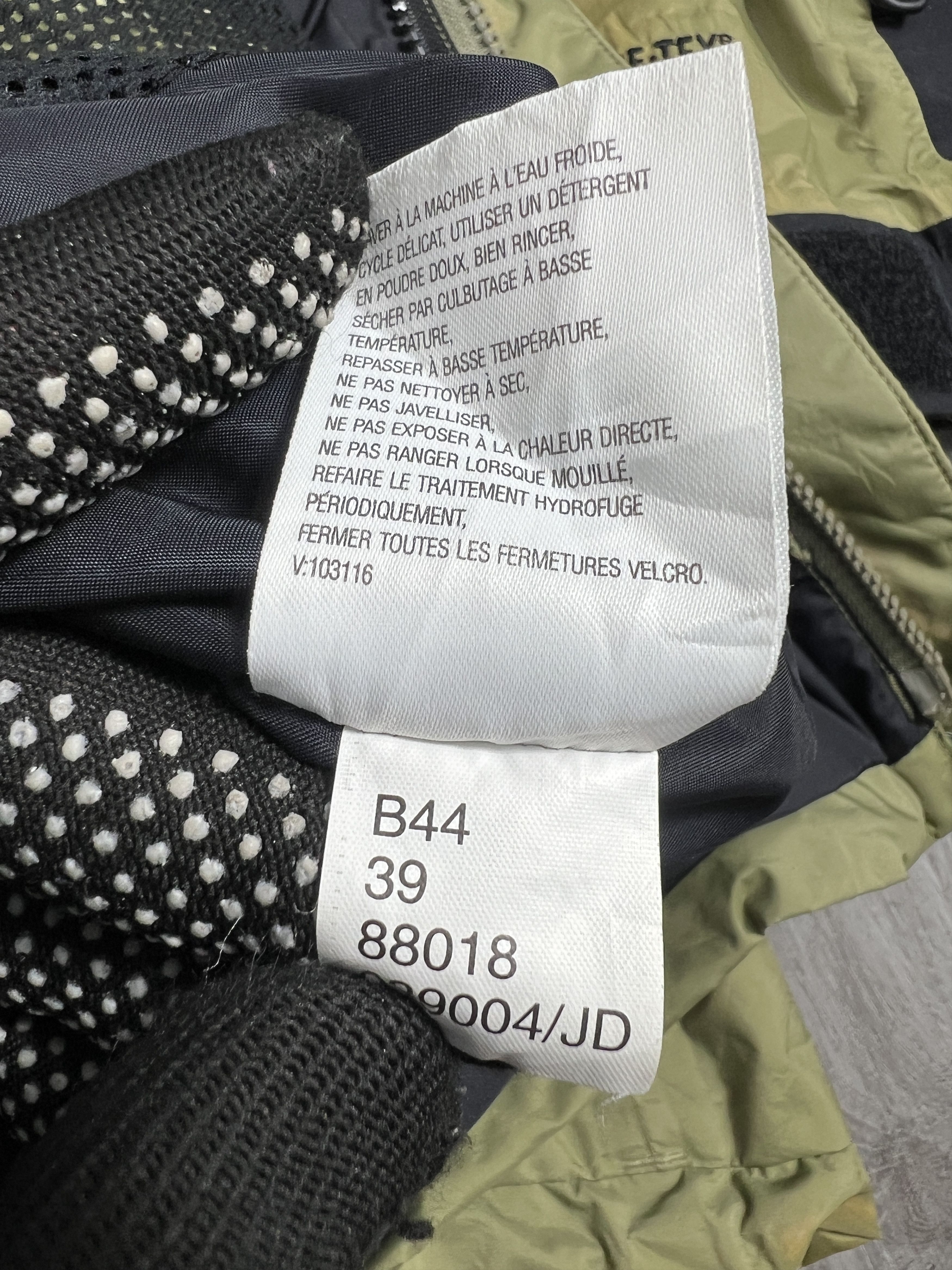 Goretex × The North Face The North Face Gore-Tex Women Nylon Jacket (M) JK476 Size M / US 6-8 / IT 42-44 - 8 Thumbnail