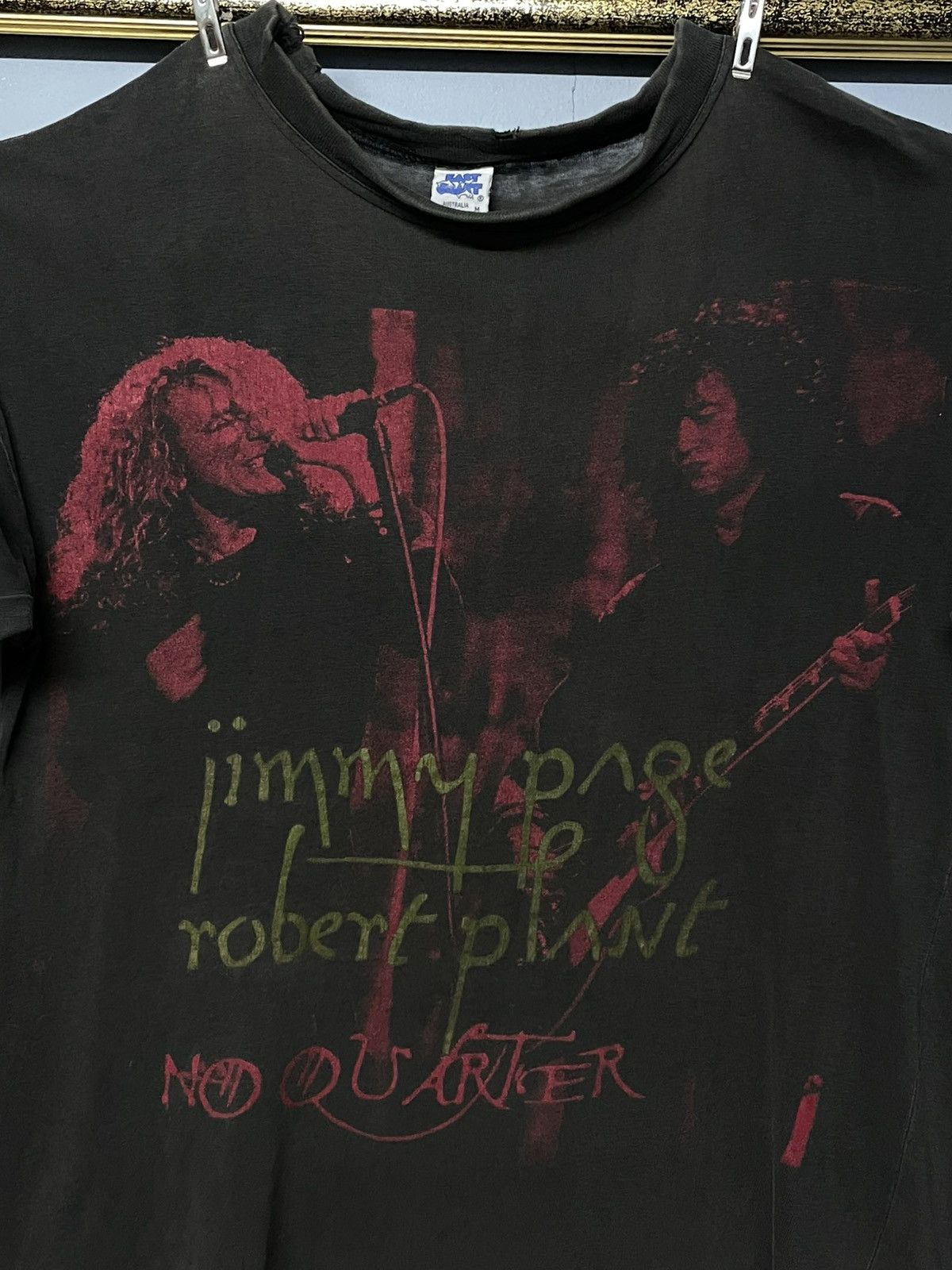 Band Tees Vintage 90s Original Jimmy Page & Robert Plan Sunfaded Tour Size US M / EU 48-50 / 2 - 3 Thumbnail