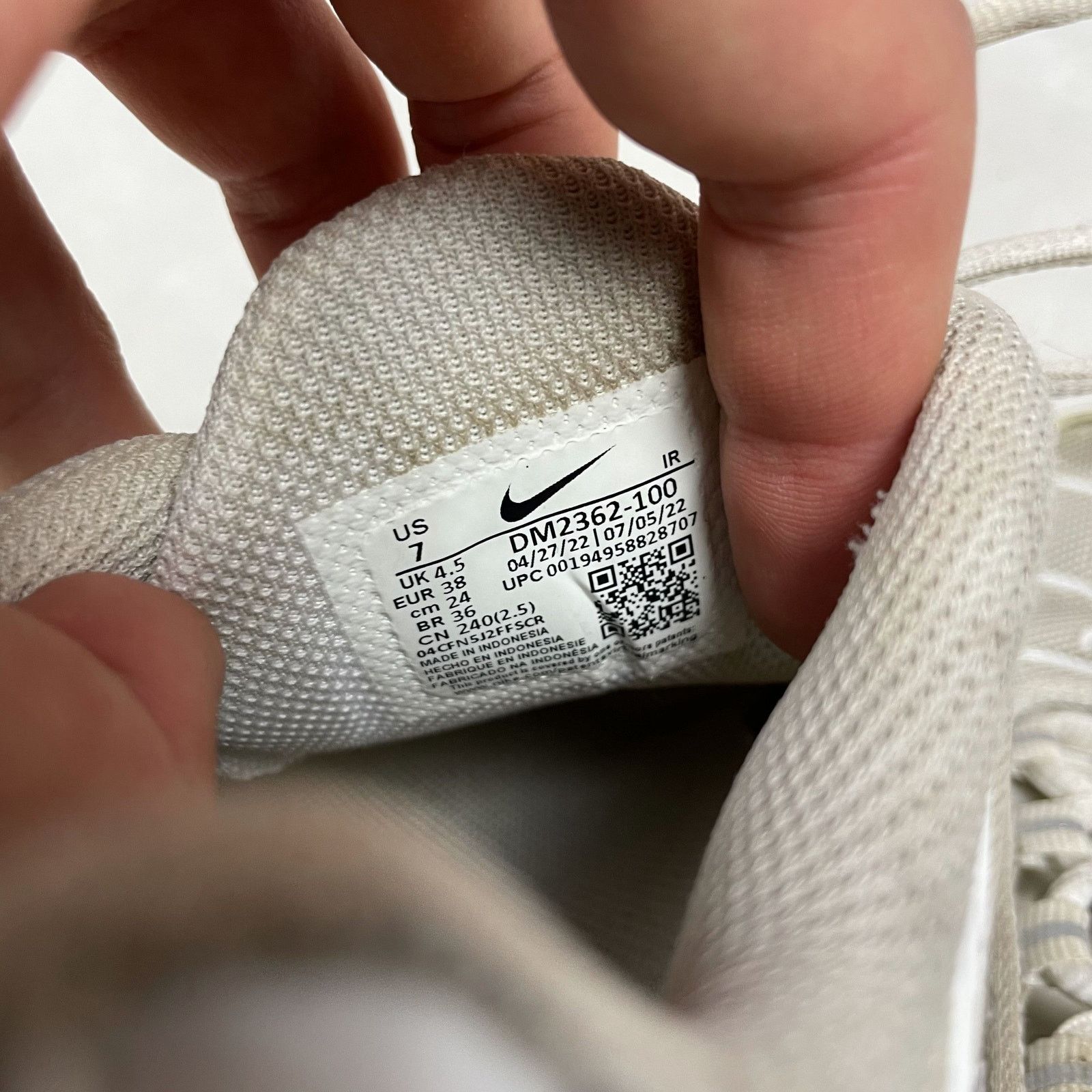 Nike Nike Air Max Plus DM2362-100 Women's White Platinum Shoes 7 Size US 7 / IT 37 - 12 Thumbnail