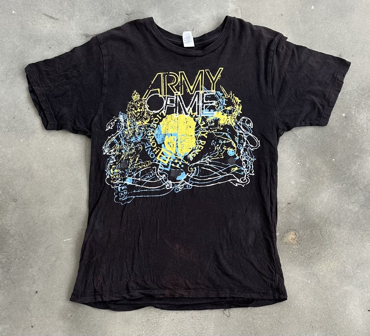 ARMY OF ME WELL FADED BAND TEE