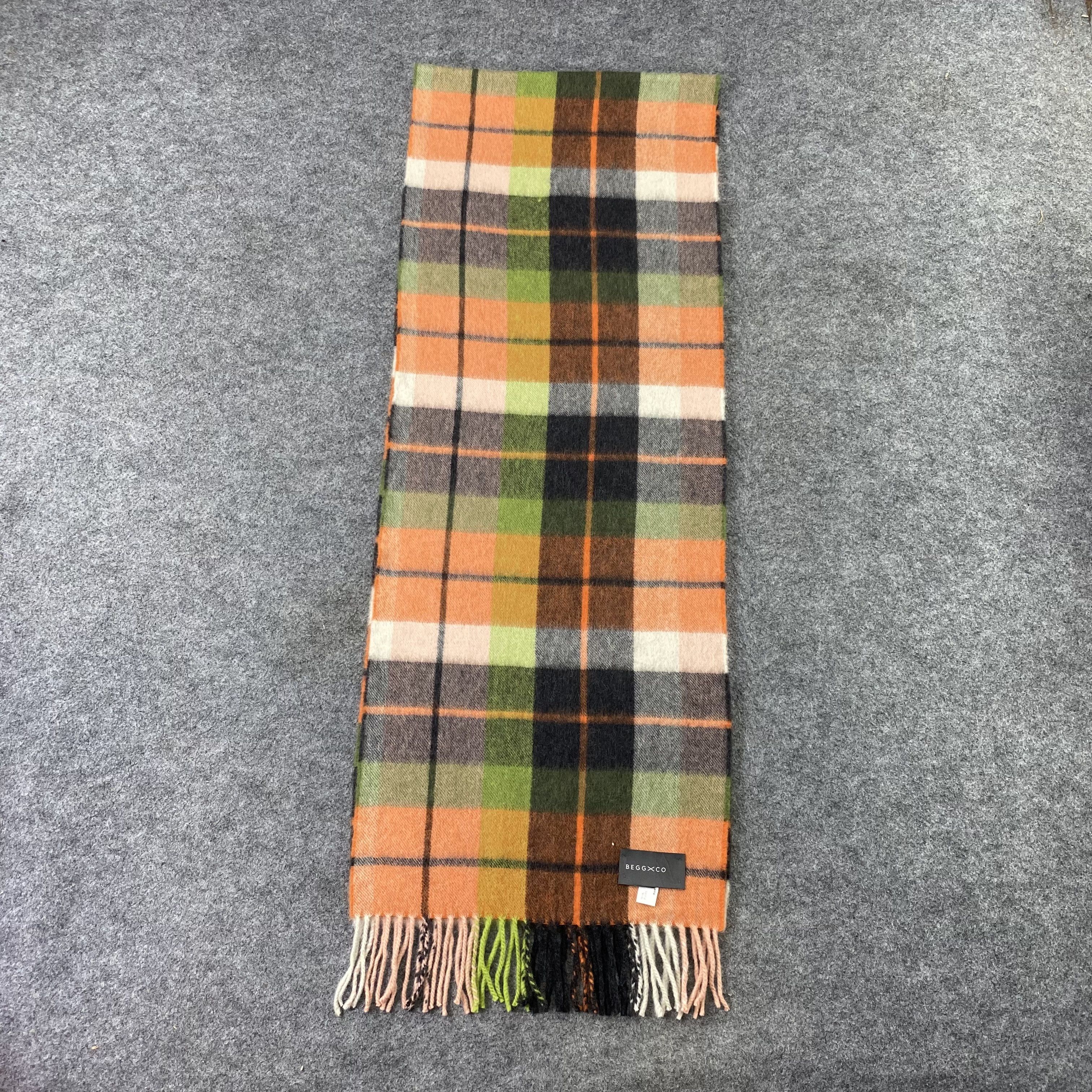 Begg x Co × Vintage Begg & Co Muffler / Scarf / Neckwear - T1376 Size ONE SIZE - 2 Thumbnail