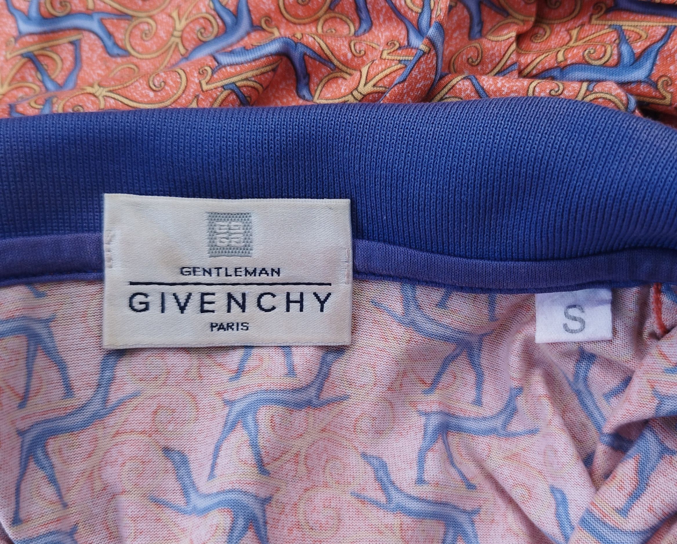 Givenchy × Vintage Vintage givenchy gentleman dogs print polo Size US S / EU 44-46 / 1 - 3 Thumbnail