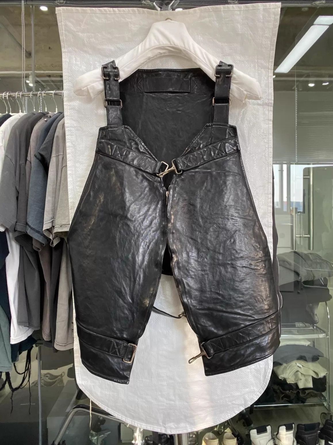 Carol Christian Poell Carol Christian Poell Butcher Vest Black Distressed Size 44 Size US S / EU 44-46 / 1 - 2 Thumbnail