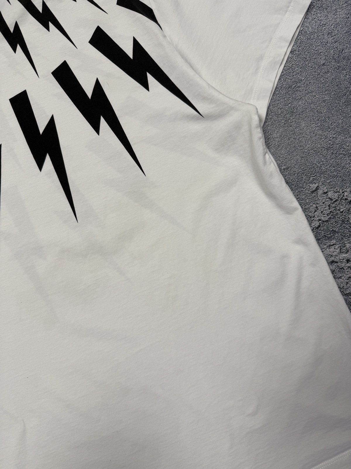 Neil Barrett Neil Barrett Lightening Bolt tee Size US L / EU 52-54 / 3 - 6 Thumbnail