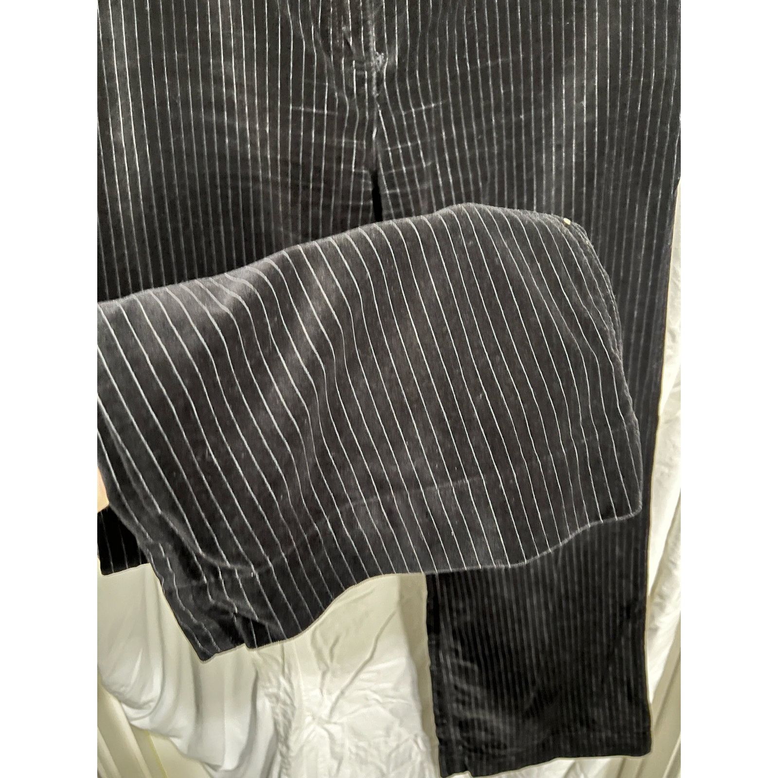 Charter Club Allison Fit Full Length Women's Black Warm Velour Pants EUC Size 30" / US 8 / IT 44 - 3 Thumbnail