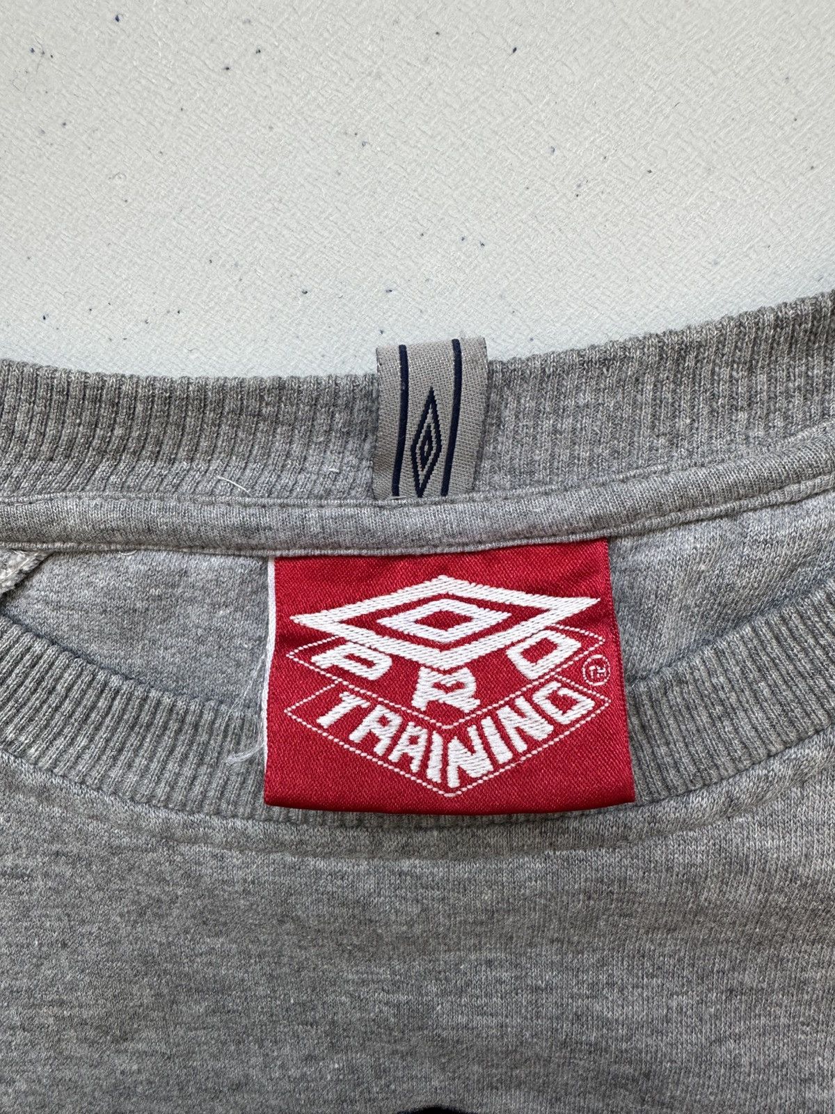 Umbro Vintage Y2k Umbro Pro Training Oversized Sweatshirt Size US S / EU 44-46 / 1 - 8 Thumbnail