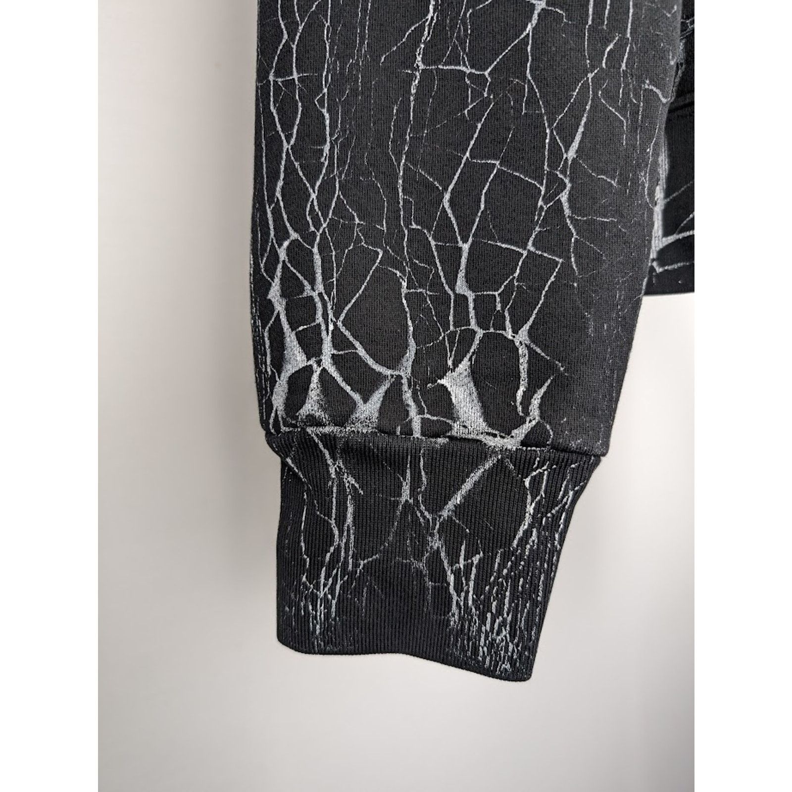 Amiri o1rshd1 Q:3 / Cracked Dye Core Logo Hoodie in Black Size US M / EU 48-50 / 2 - 10 Thumbnail