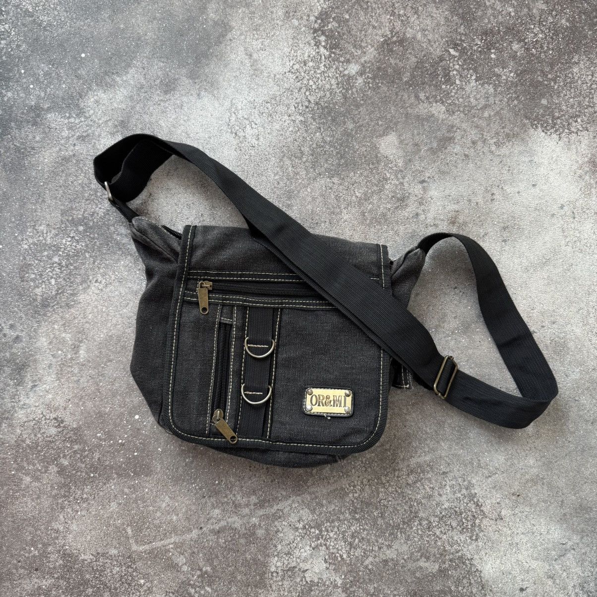 If Six Was Nine Vintage Diesel 2000’s Style Y2K Grunge Punk Crossbody Bag Size ONE SIZE - 4 Thumbnail