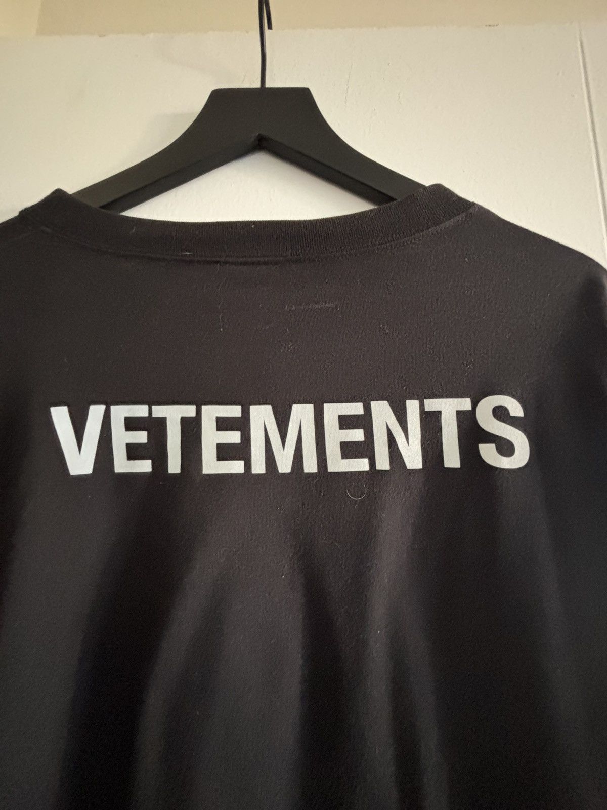 Vetements VETEMENTS REFLECTIVE LOGO T-SHIRT Size US L / EU 52-54 / 3 - 3 Thumbnail