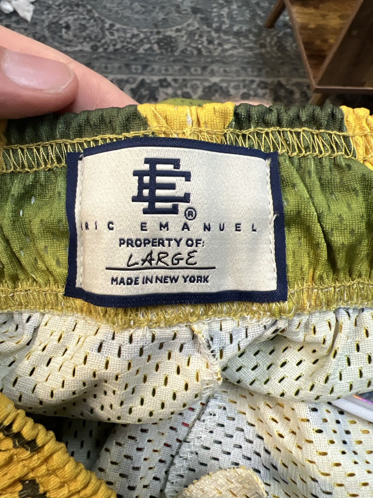 Eric Emanuel Eric Emanuel Basic Shorts Yellow Green Size US 32 / EU 48 - 3 Thumbnail