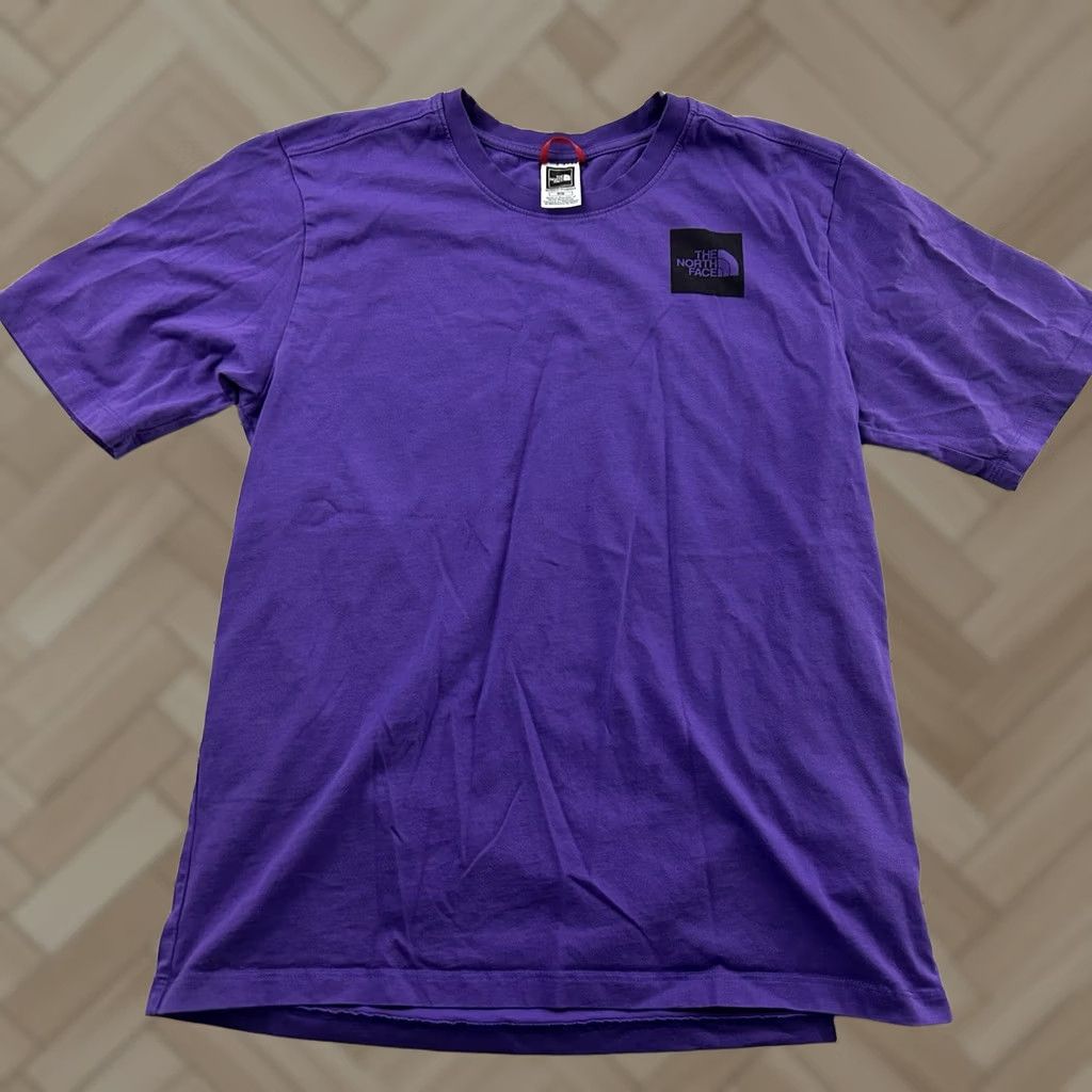 The North Face The North Face Short Sleeve T Shirt Women's Medium Purple Size M / US 6-8 / IT 42-44 - 1 Thumbnail