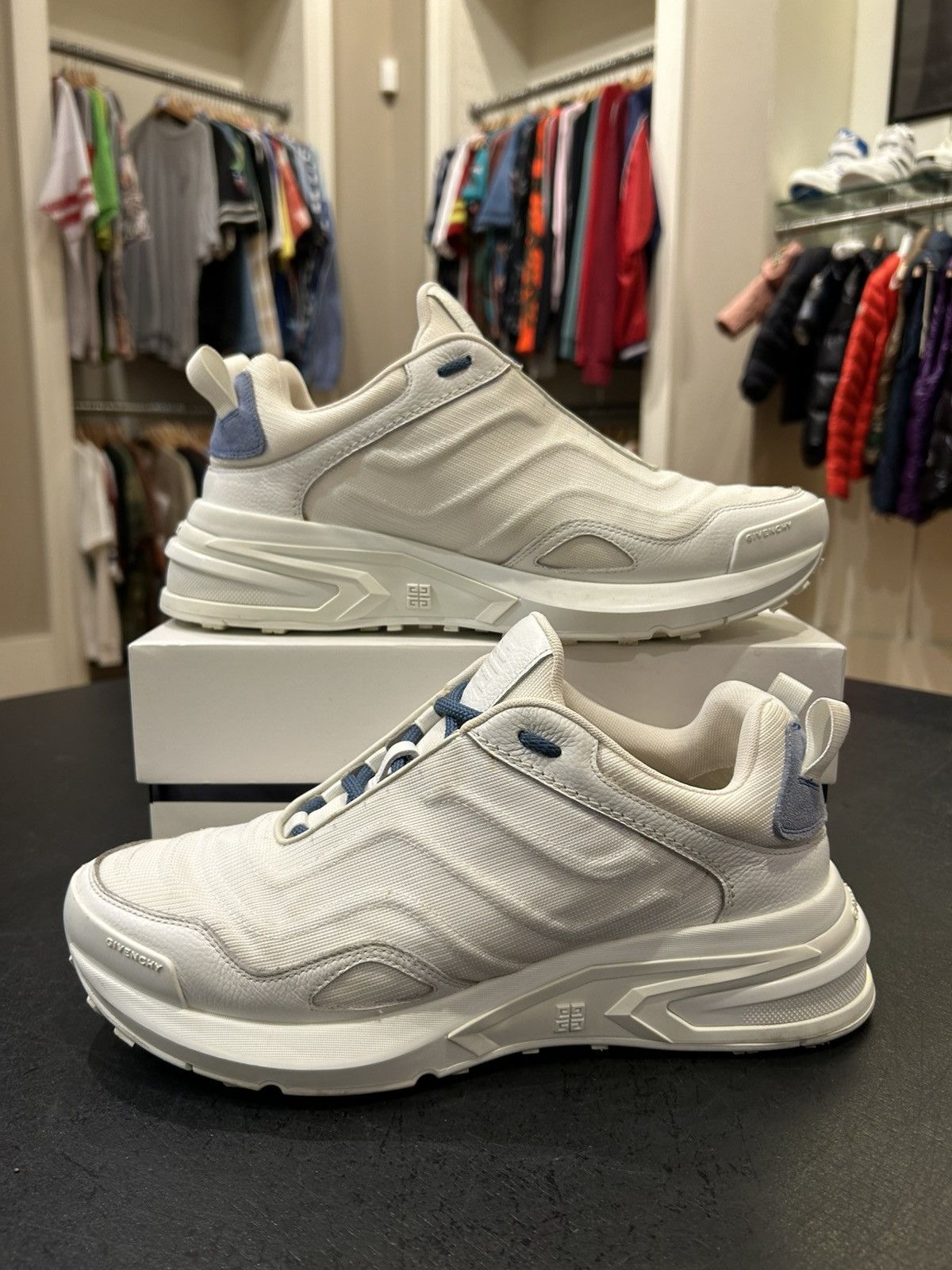 Givenchy Givenchy Giv 1 Light Runner Sneaker Size US 10 / EU 43 - 1 Thumbnail