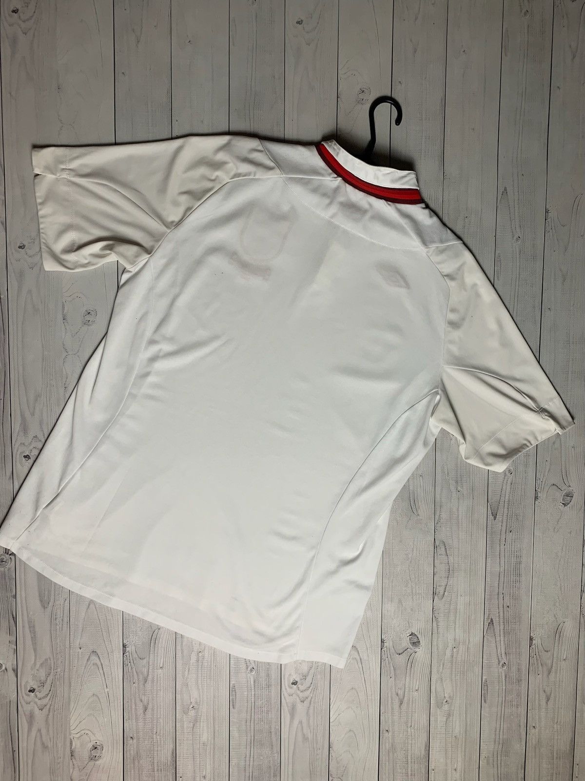 Umbro × Vintage Vintage Umbro England soccer jersey size L Poland Ukraine Size US L / EU 52-54 / 3 - 6 Thumbnail