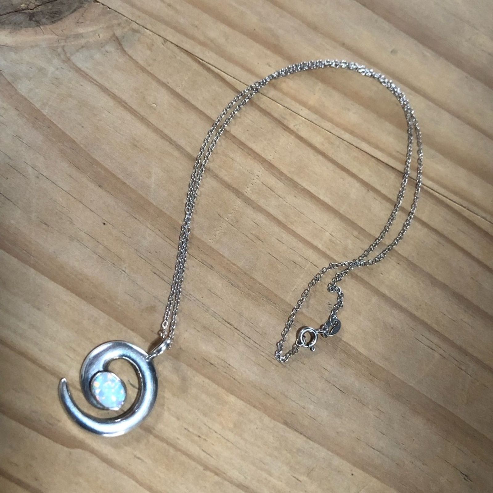 Vintage Vintage Lowell Draper Navajo sterling opal pendant on chain Size ONE SIZE - 1 Thumbnail
