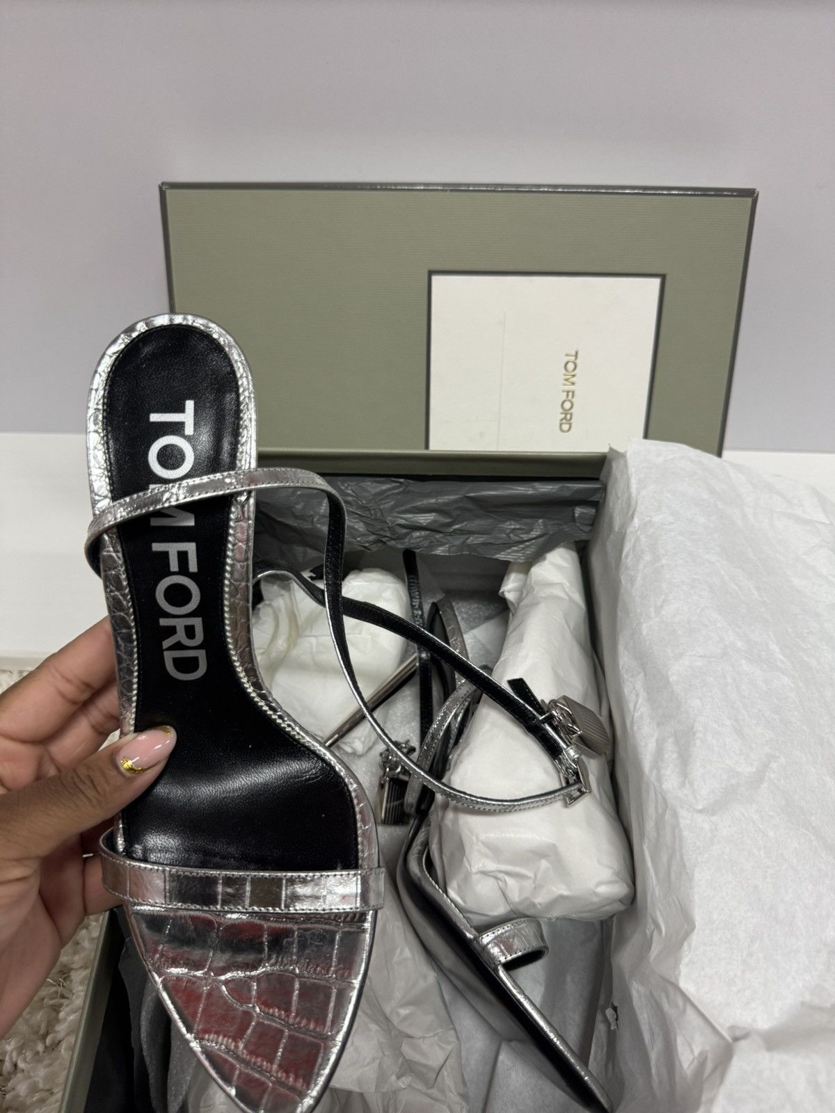 Tom Ford Tom Ford Padlock Metallic Silver Size US 10 / IT 40 - 4 Thumbnail