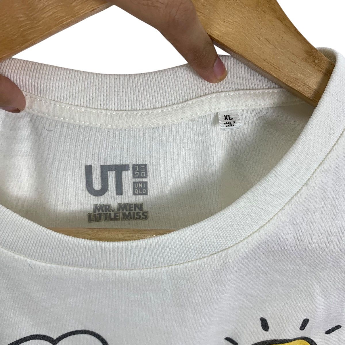 Uniqlo UNIQLO x LITTLE MISS SUNSHINE Book Art Tee Shirt Painting Size XL / US 12-14 / IT 48-50 - 5 Thumbnail