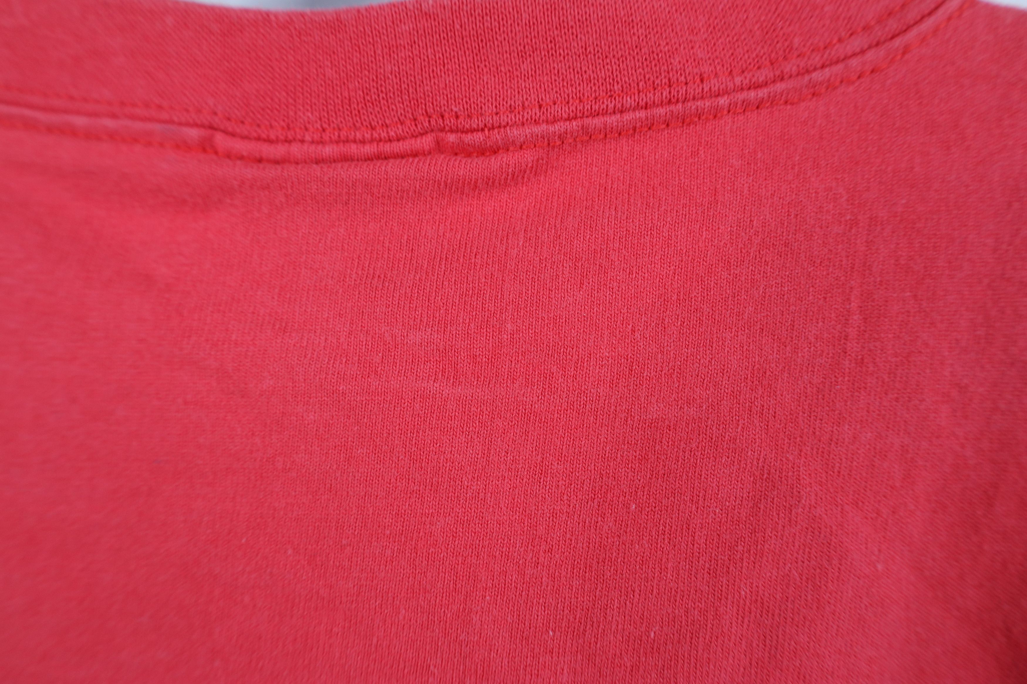 Vintage Vintage 90s Streetwear Heavyweight Cotton T-Shirt Red USA Size US M / EU 48-50 / 2 - 10 Thumbnail