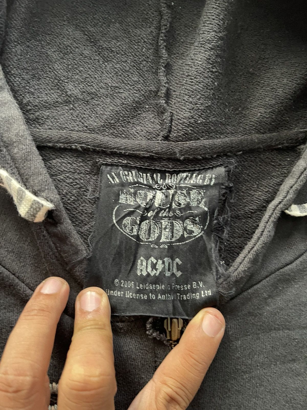 AC/DC × Band Tees × Vintage VINTAGE ACDC BACK IN BLACK SPELL OUT VERY RARE Size US M / EU 48-50 / 2 - 7 Thumbnail