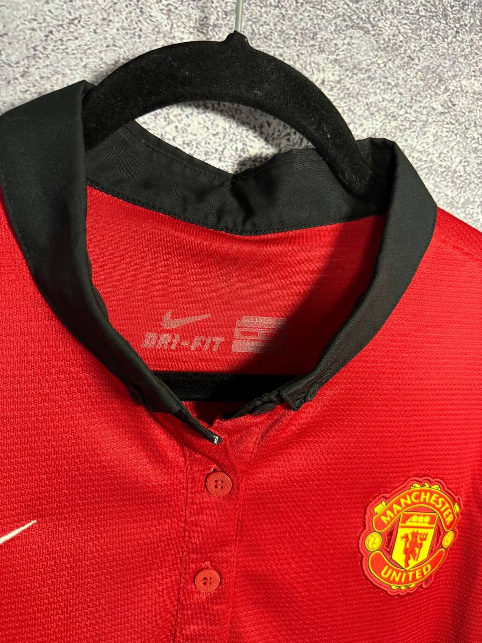 Nike Women's Manchester United 2013/14 Nike Soccer Jersey Size US XL / EU 56 / 4 - 8 Thumbnail