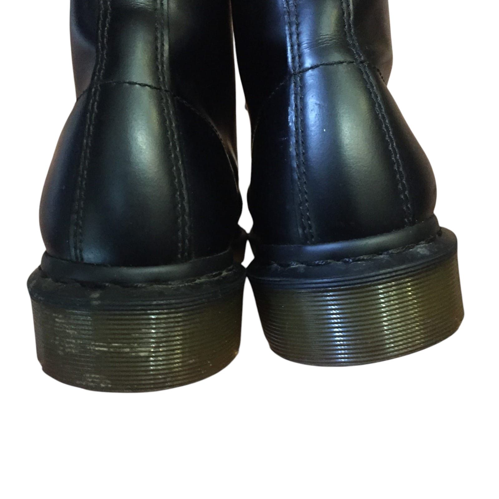 Dr. Martens Dr Martens 1460 Black Smooth Boots Shoes Size US 9 / EU 42 - 6 Thumbnail