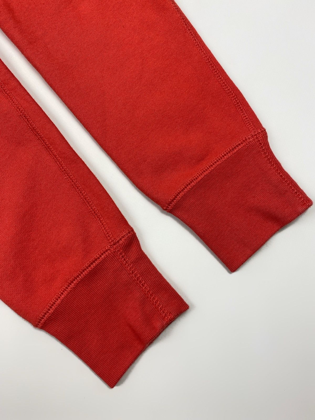 Uniqlo Uniqlo Coral Orange Blank Crew Neck Sweatshirt Size US S / EU 44-46 / 1 - 5 Thumbnail