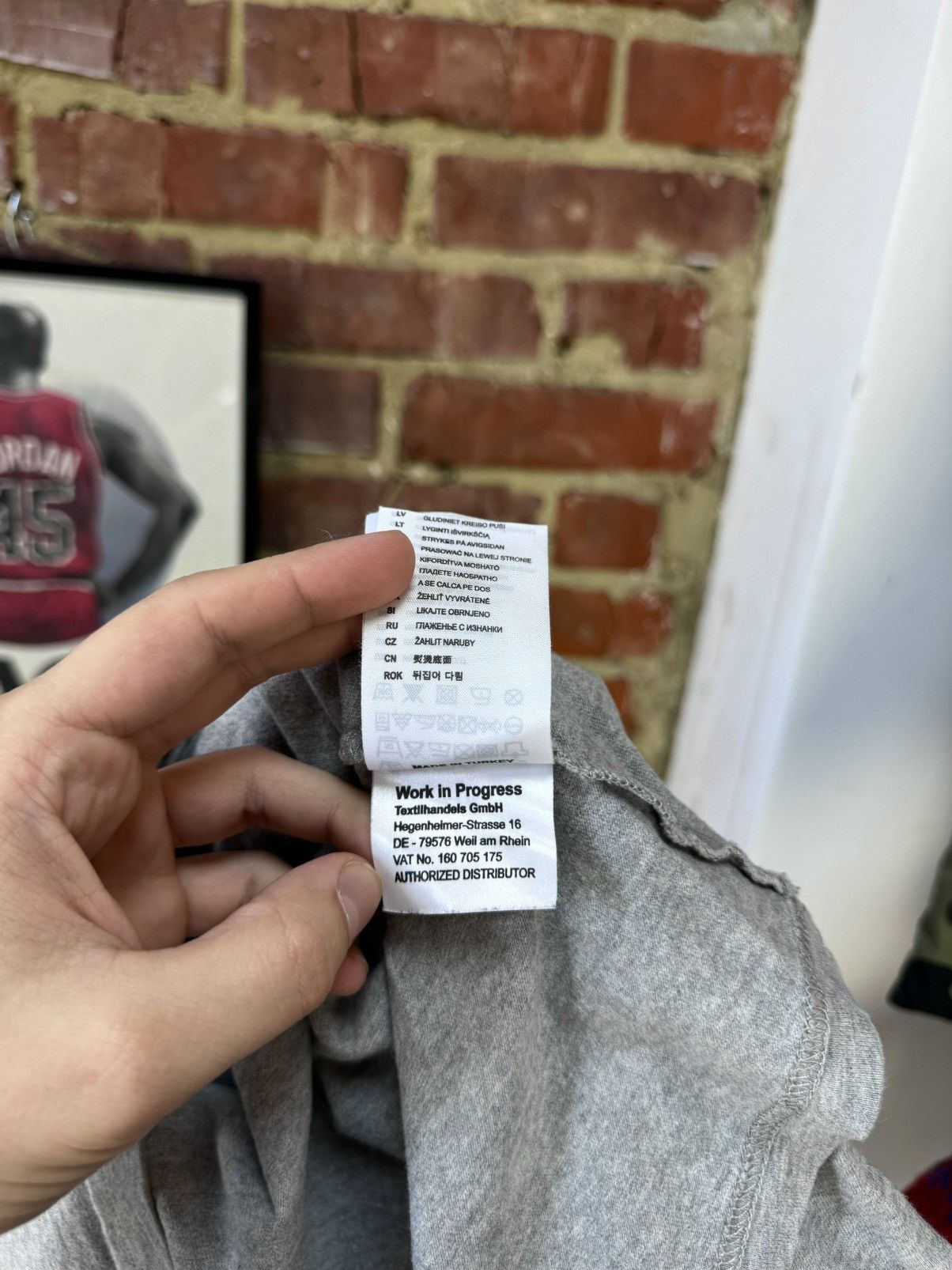 Carhartt CARHARTT Native Pocket Short Sleeve Grey Printed T-Shirt Size US M / EU 48-50 / 2 - 9 Thumbnail