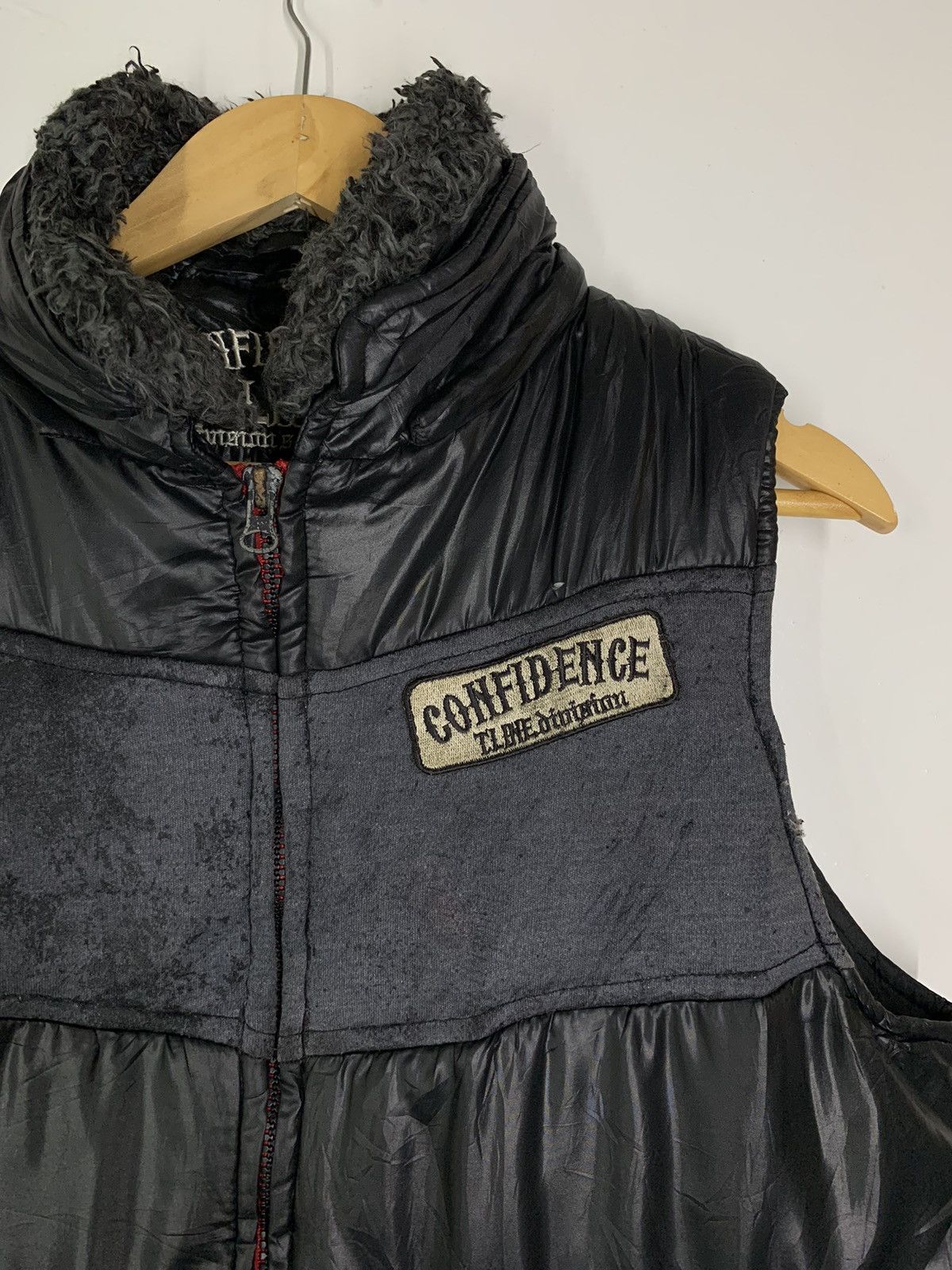 Japanese Brand × Vintage Vintage Confidence Tline Vest Size US L / EU 52-54 / 3 - 3 Thumbnail